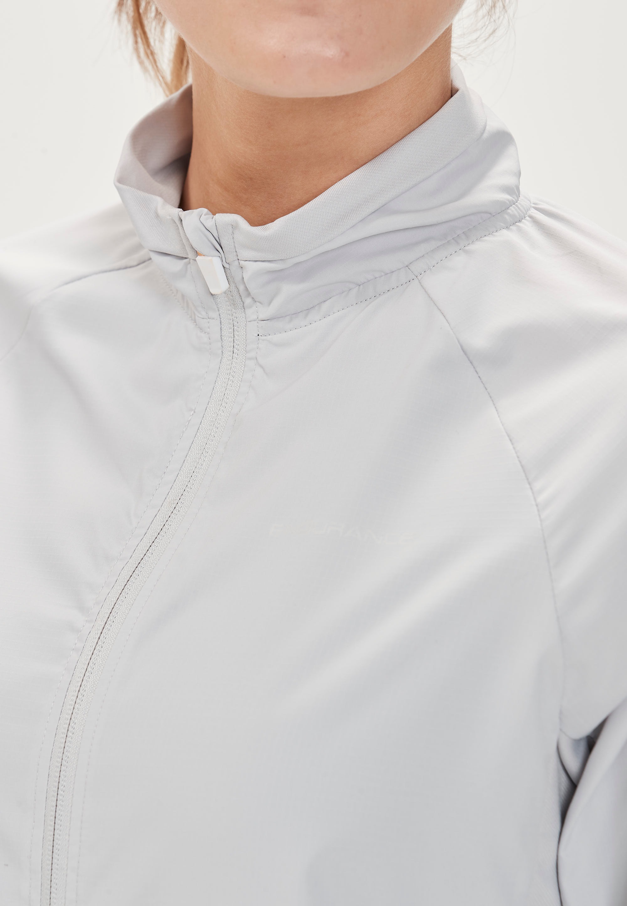 ENDURANCE Laufjacke »COSANSA W«, mit schützender Windstopper-Funktion