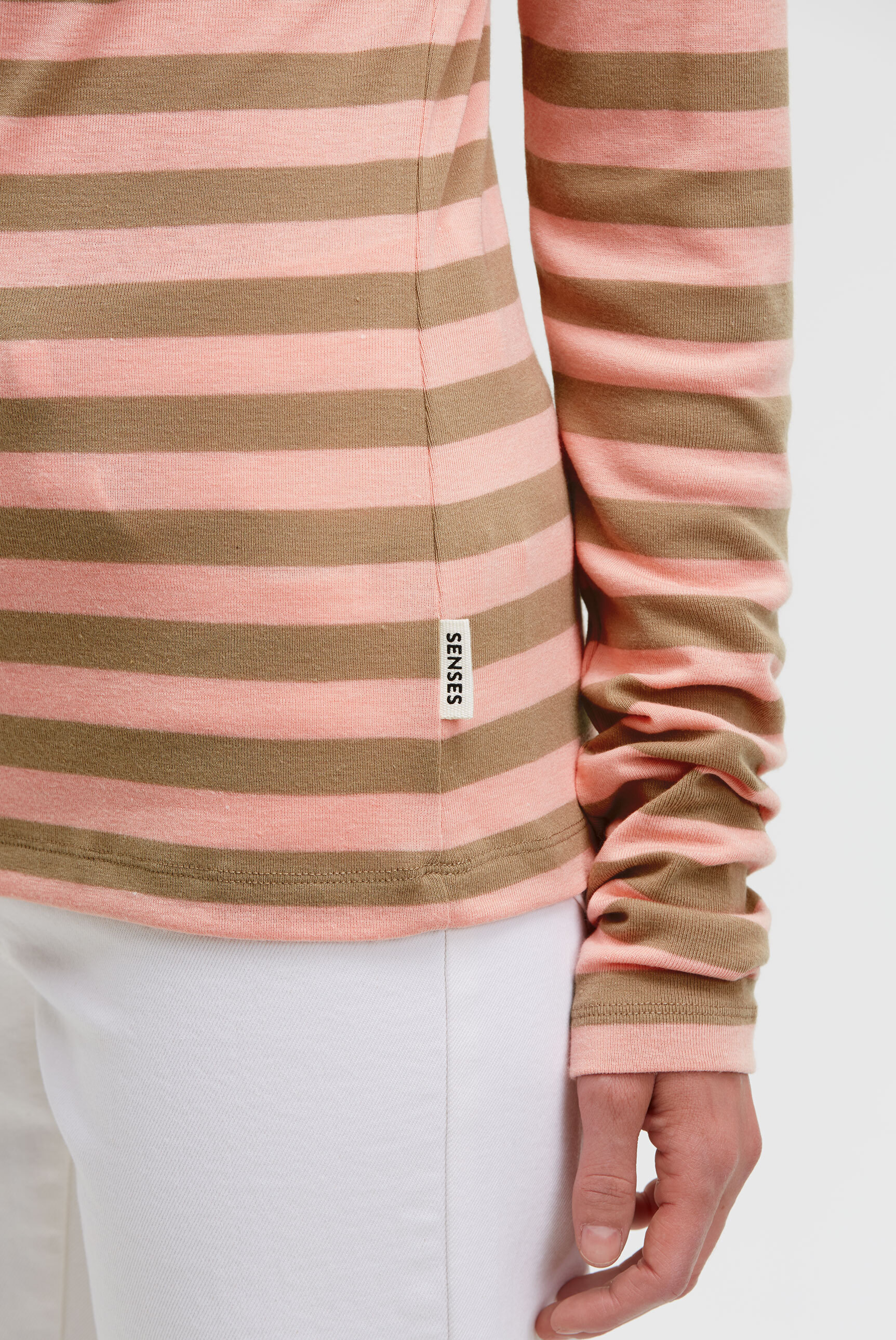 Thumbnail - SENSES.THE LABEL Rundhalsshirt mit überlangen Ärmeln