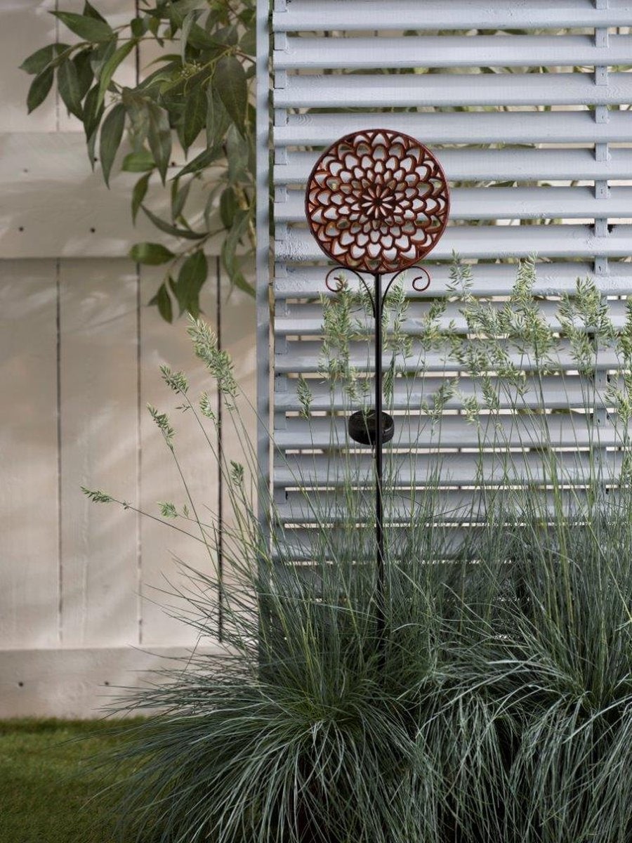 LUXFORM Gartenleuchte »Solar-Erdspieß-Gartenlampe - Mandala - 2 Stück«, Leuchtmittel LED-Modul | LED fest integriert, Dekoratives Gartenornament