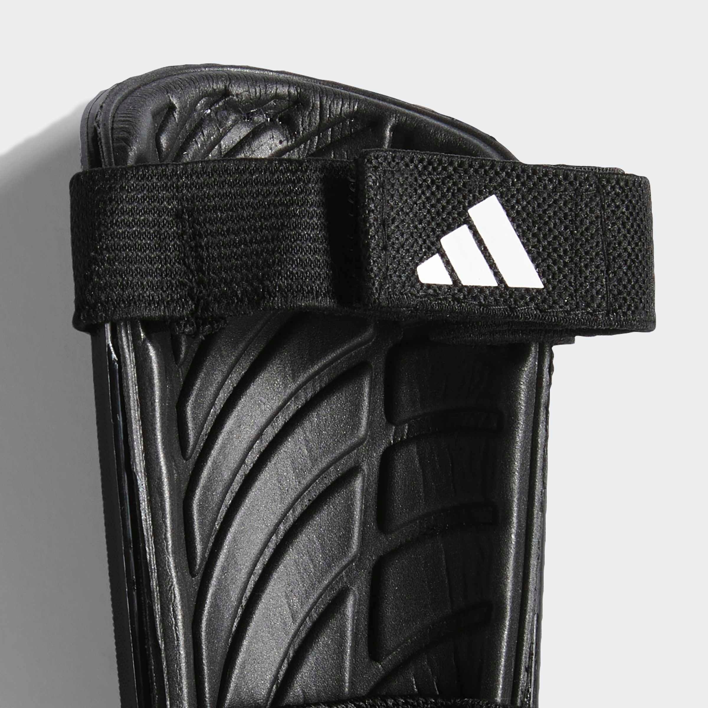 Fußball Schienbeinschoner ADIDAS PERFORMANCE "TIRO KIDS MATCH SCHIENBEINSCHONER", Kinder, Gr. S, schwarz-weiß (schwarz, gold metallic, weiß), Protektoren, für Kinder und Jugendliche 2