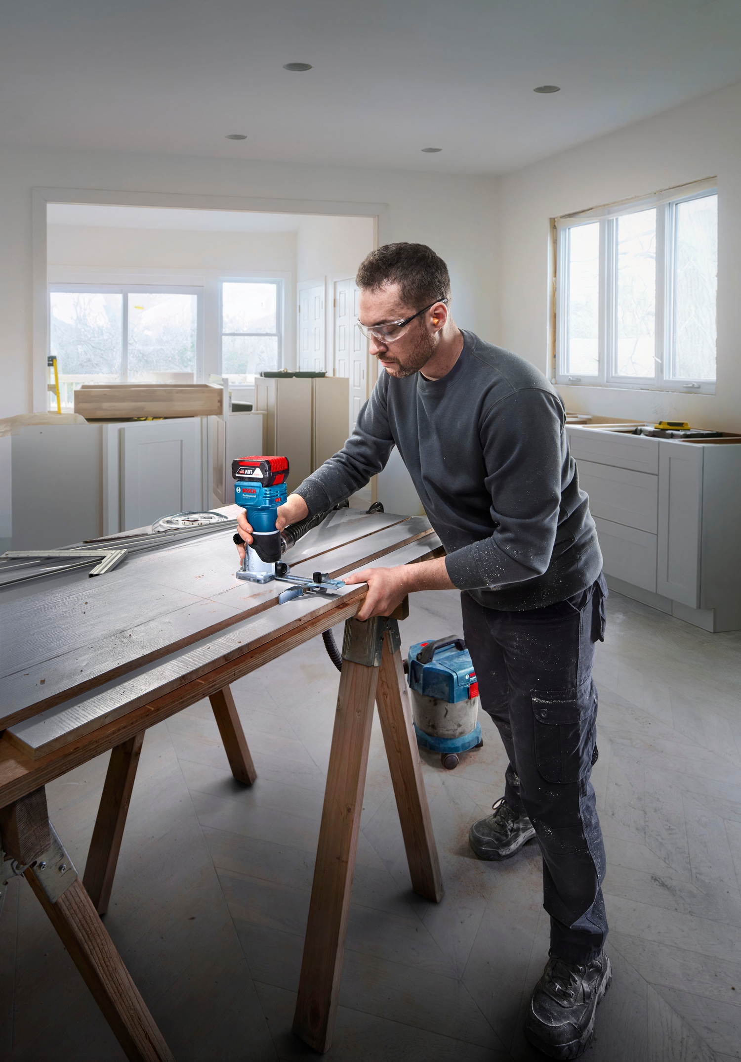 Bosch Professional Akku-Fräse »GLF 18V-8« mit L-BOXX 136, ohne Akku und Ladegerät