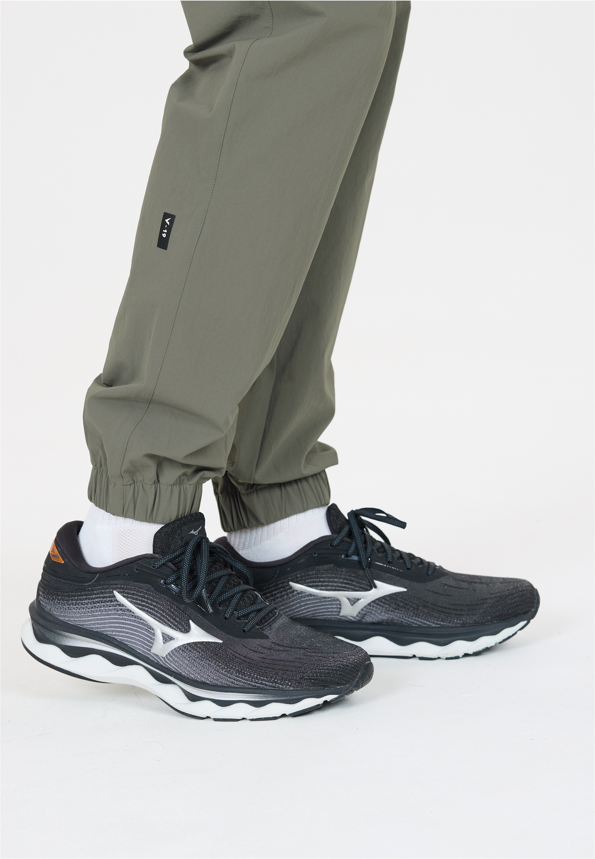 Thumbnail - Virtus Sweathose "Ayden" im funktionalen Cargo-Design