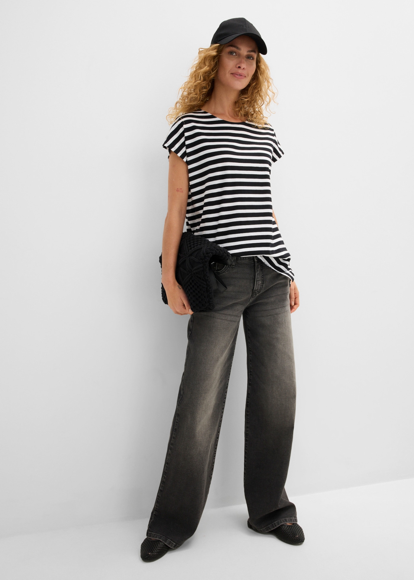 bonprix T-Shirt aus reiner Baumwolle, lässiger Streifen-Look, lockere Passform