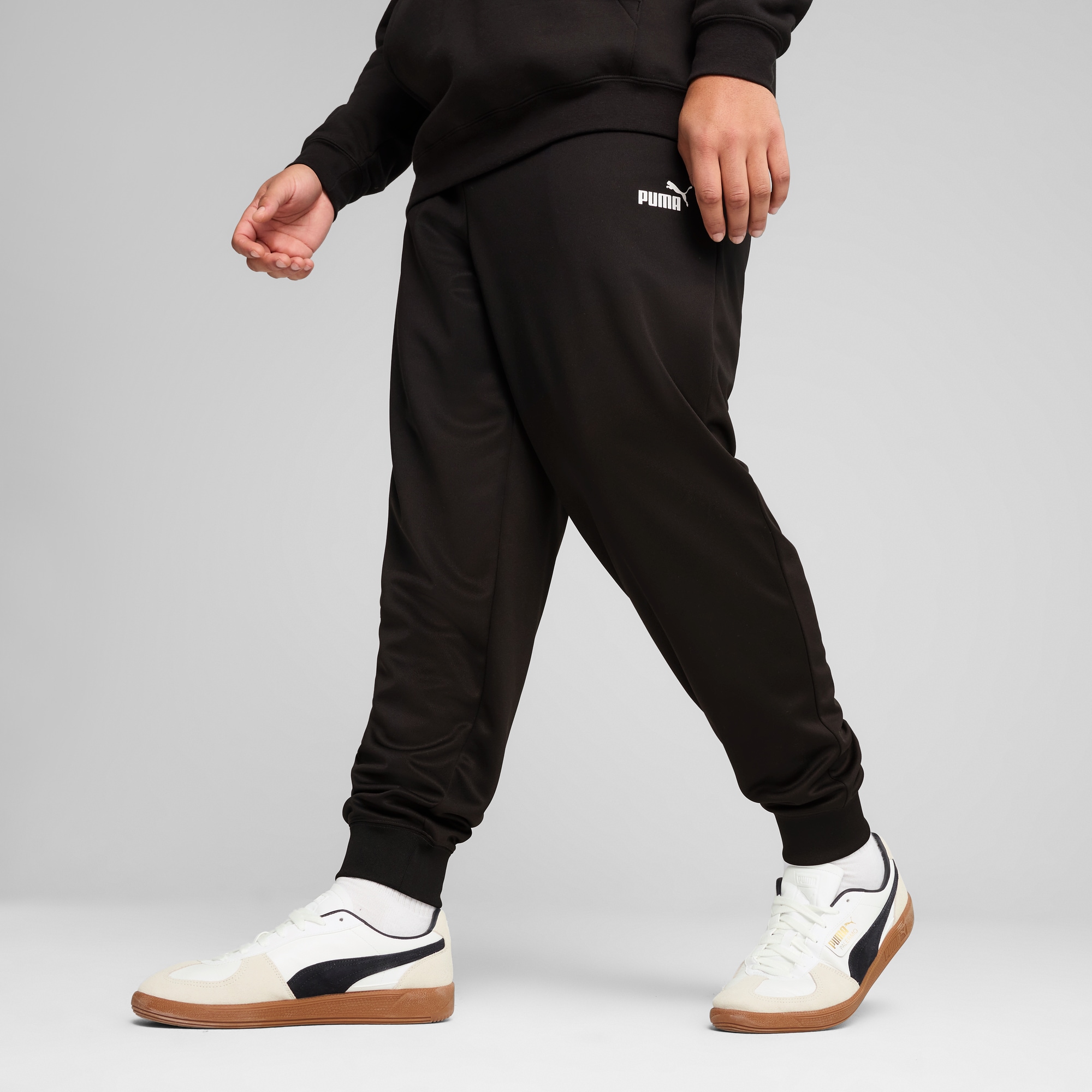 PUMA Trainingshose "ESS NO 1 LOGO POLY PANTS CL" atmungsaktives Material, mit DryCELL-Technologie