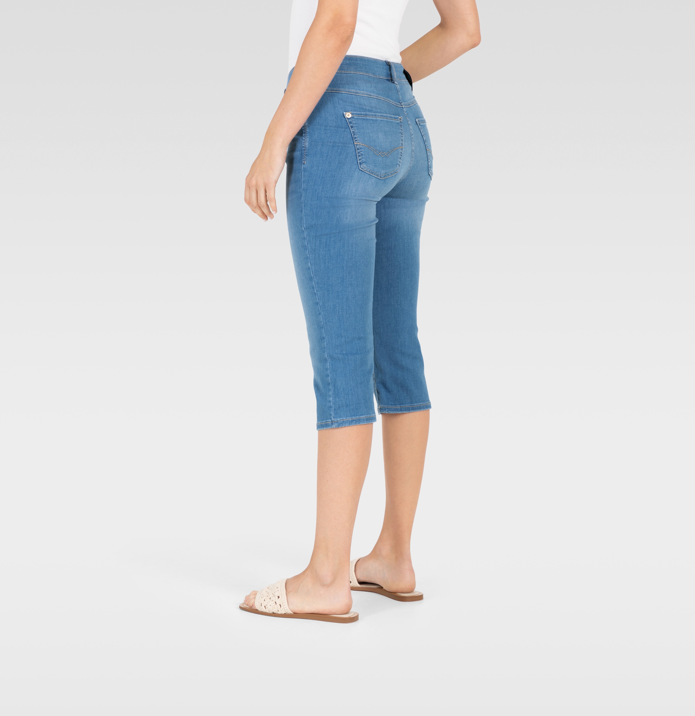MAC Caprijeans »Dream-Sum«, Bequemer Sitz mit krempelbarem Saum