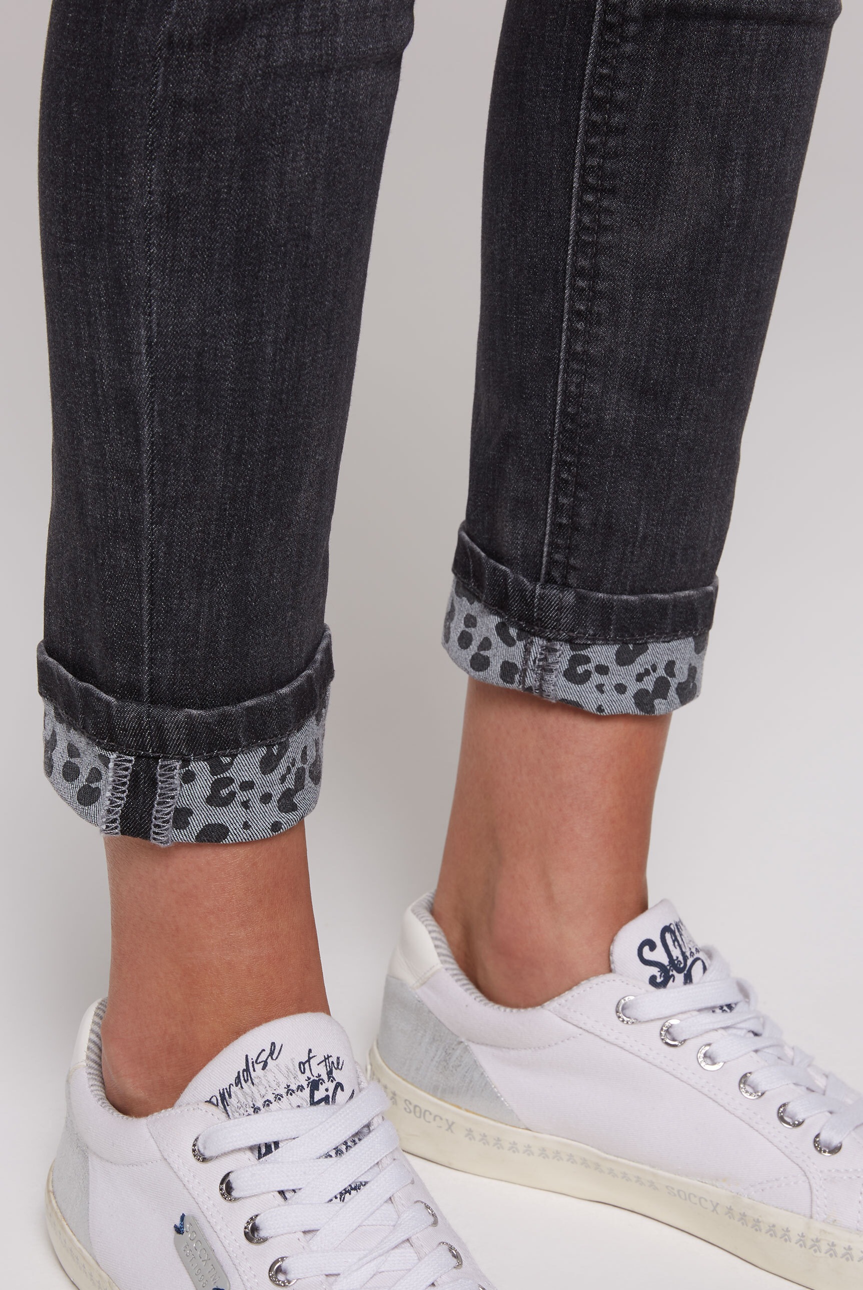 SOCCX Slim-fit-Jeans, mit Turn-Up Saum