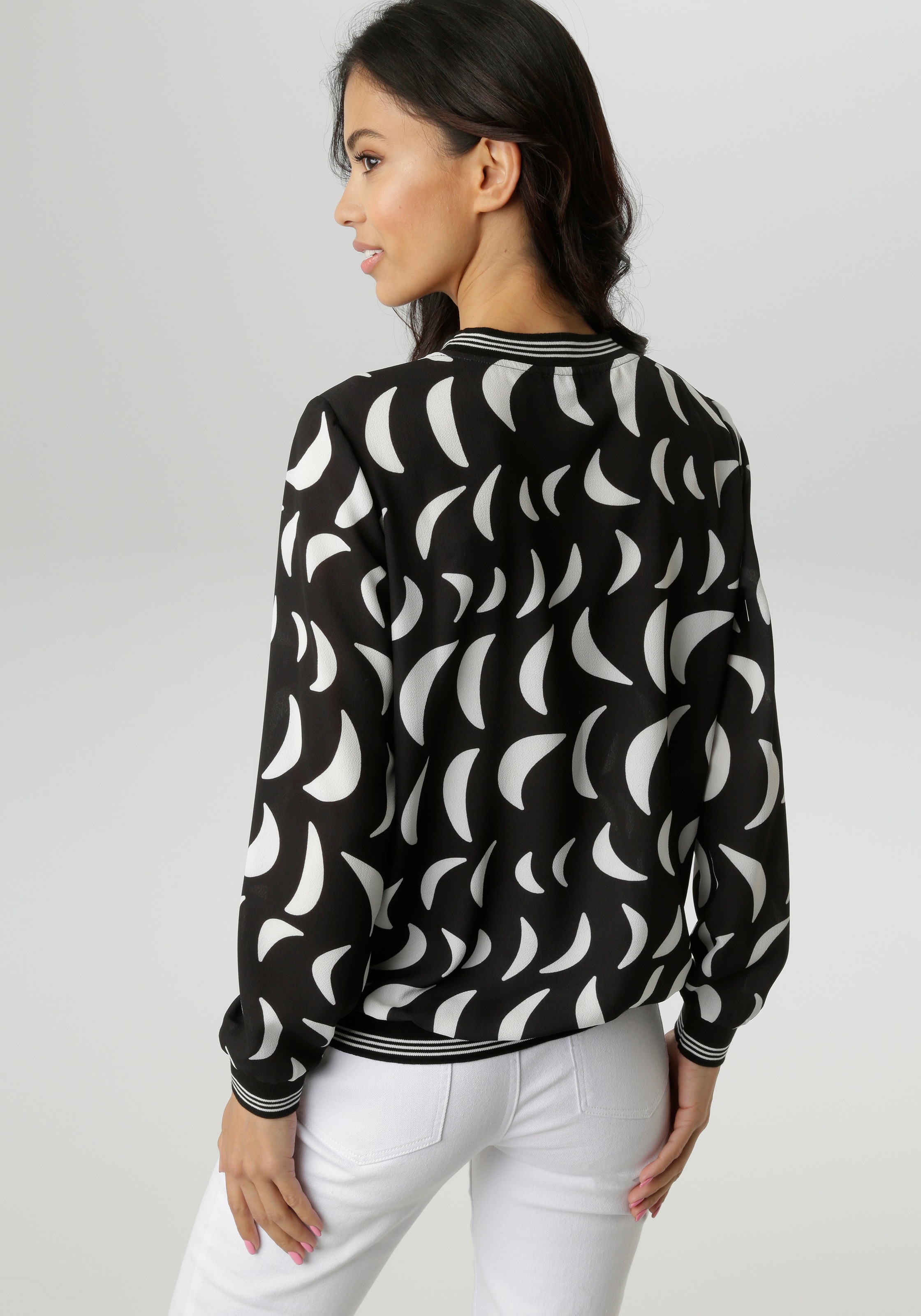 Aniston SELECTED Shirtbluse mit sportiv gestreiften Bündchen günstig online kaufen