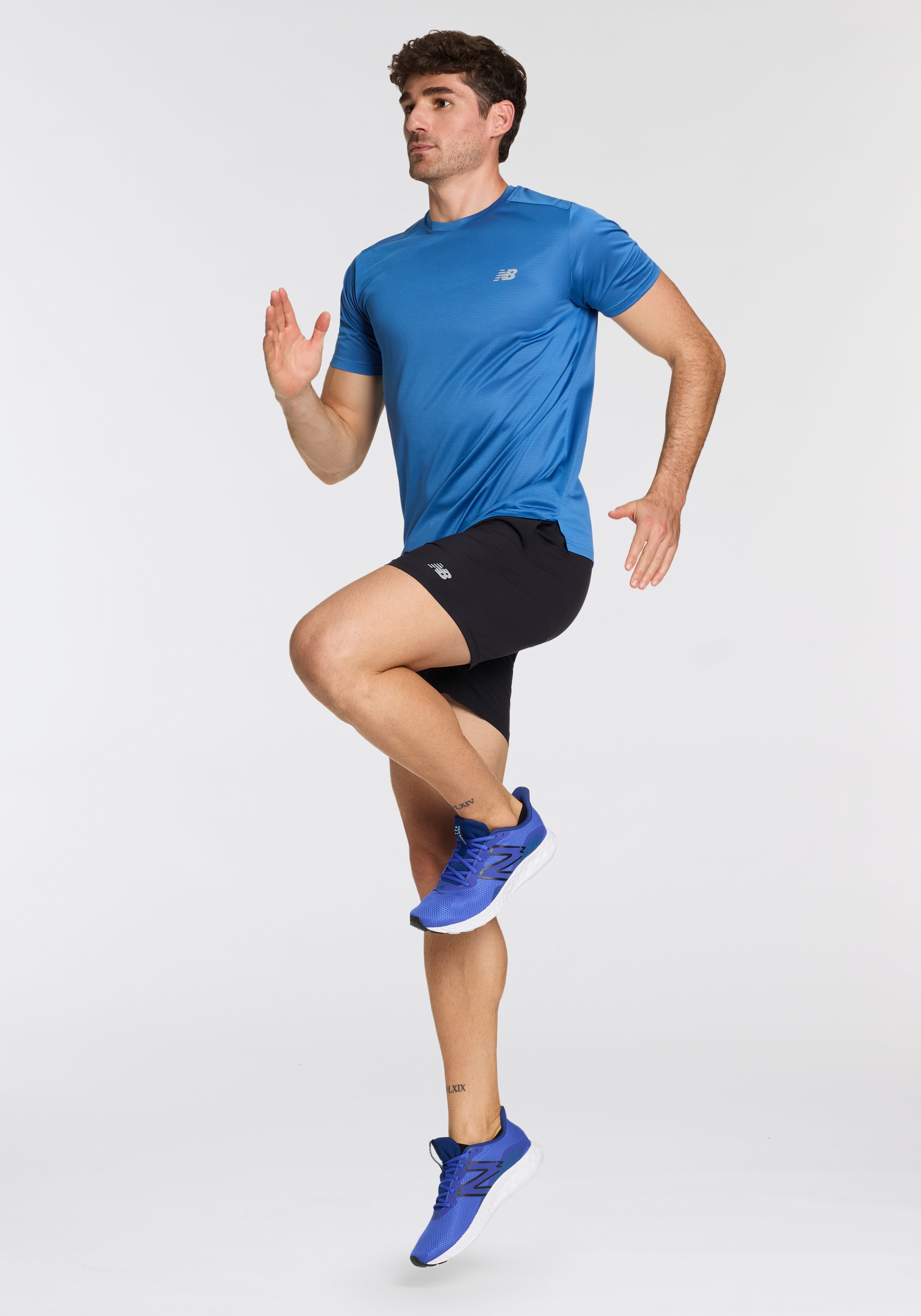 New Balance Laufshirt "MENS RUNNING SS TOP", mit Streifendesign