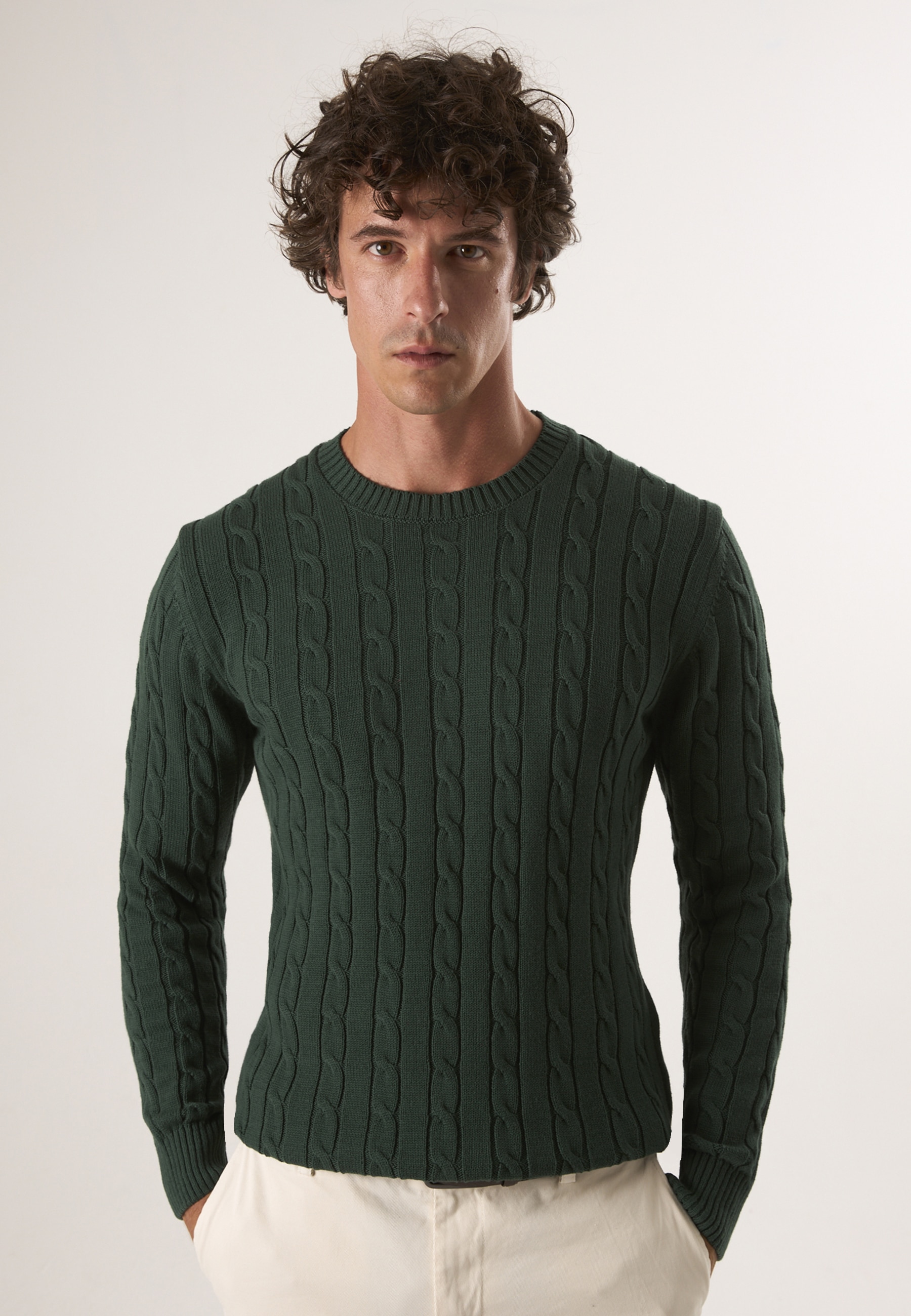 Felix Hardy Rundhalspullover "Pullover mit Rundhalsausschnitt aus Kabelstrick"