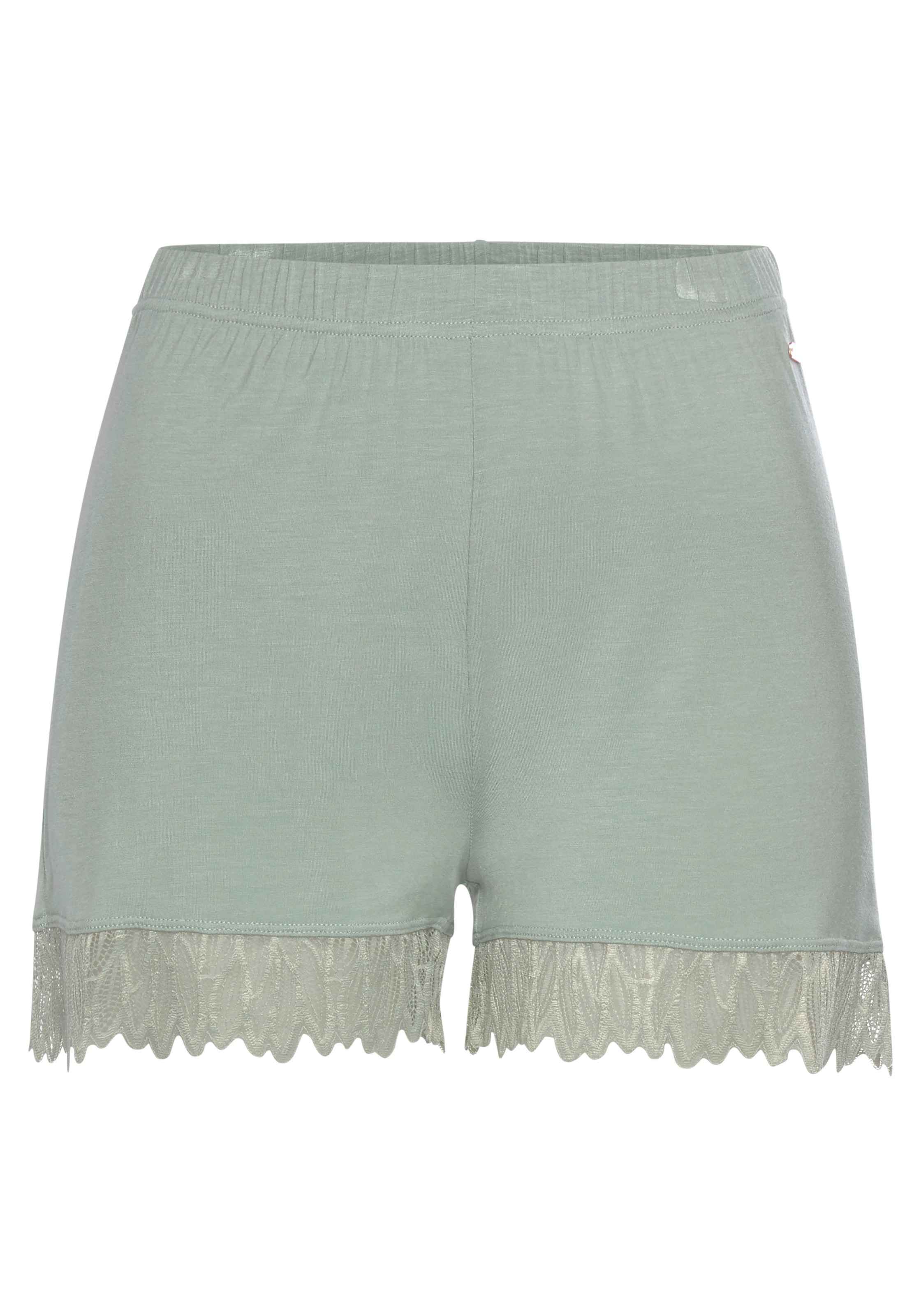 LASCANA Schlafshorts, mit Spitzendetails