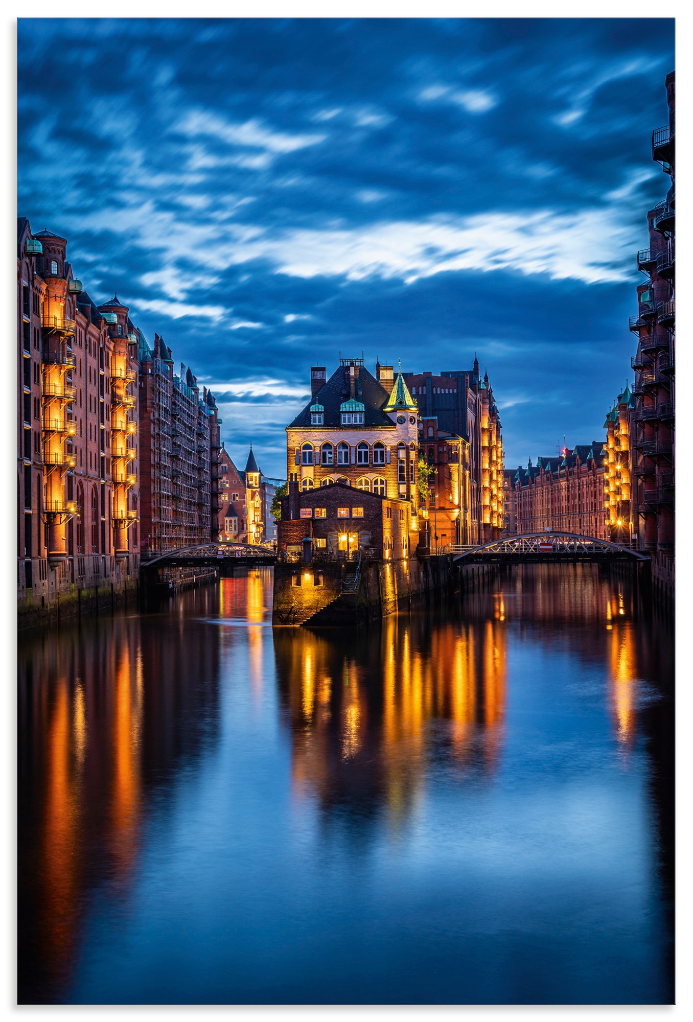 Wandbild ARTLAND "Wasserschloss Speicherstadt in Hamburg", farbe bild(er): blau, B:60cm H:90cm, Alu Dibond, Bilder, als Alubild, Leinwandbild, Poster, Wandaufkleber in verschied. Größen