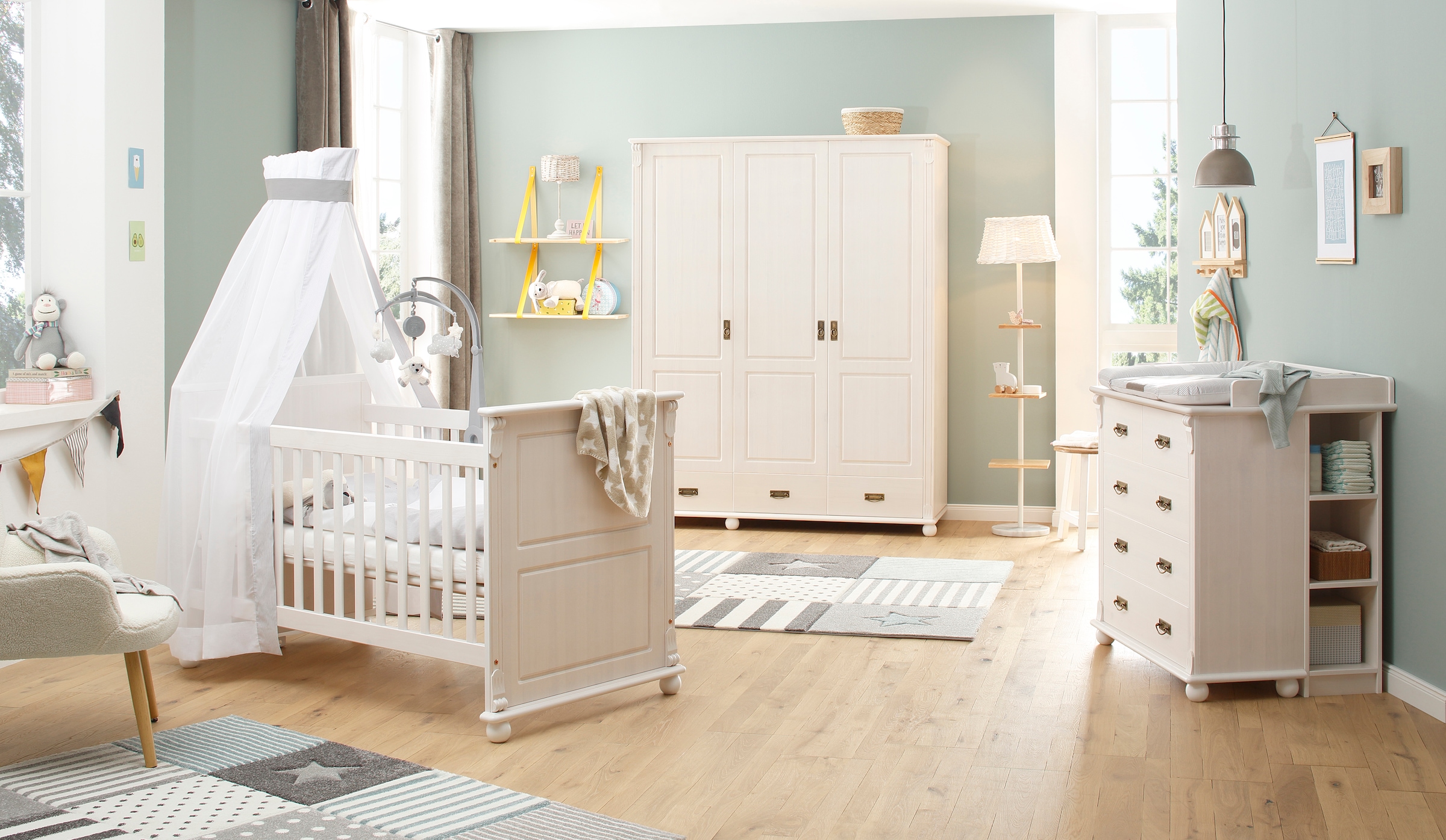 Lüttenhütt Babyzimmer-Komplettset »"Aimo", Landhausstil, stabile Qualität, edles Design, Messinggriffe«, (Set, 3 St., Kinderbett, Schrank, Wickelkommode), aus Massivholz; FSC®-Holz aus gewissenhaft bewirtschafteten Wäldern