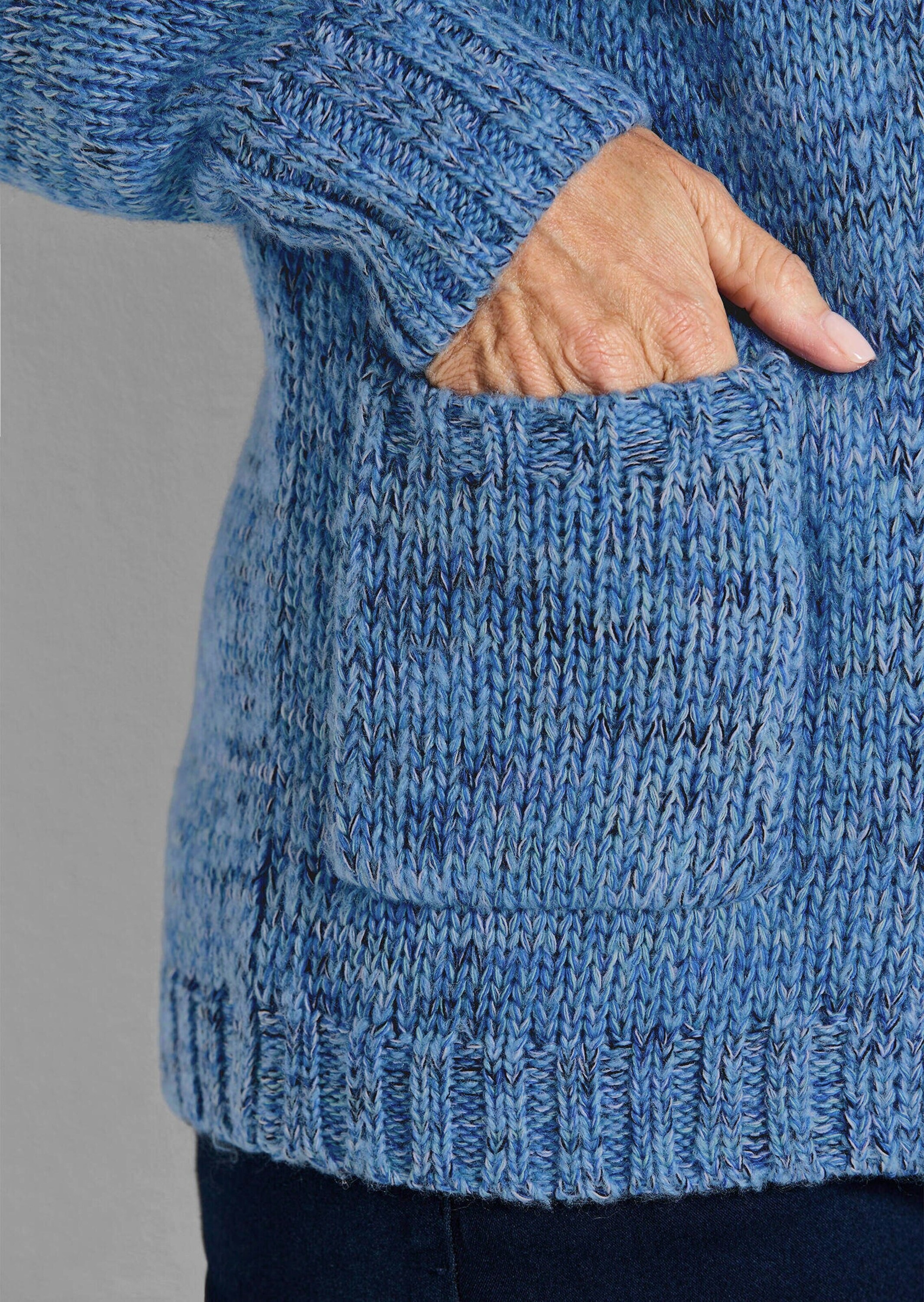 GOLDNER Strickjacke »Kurzgröße Strickjacke mit aufgesetzten Taschen«