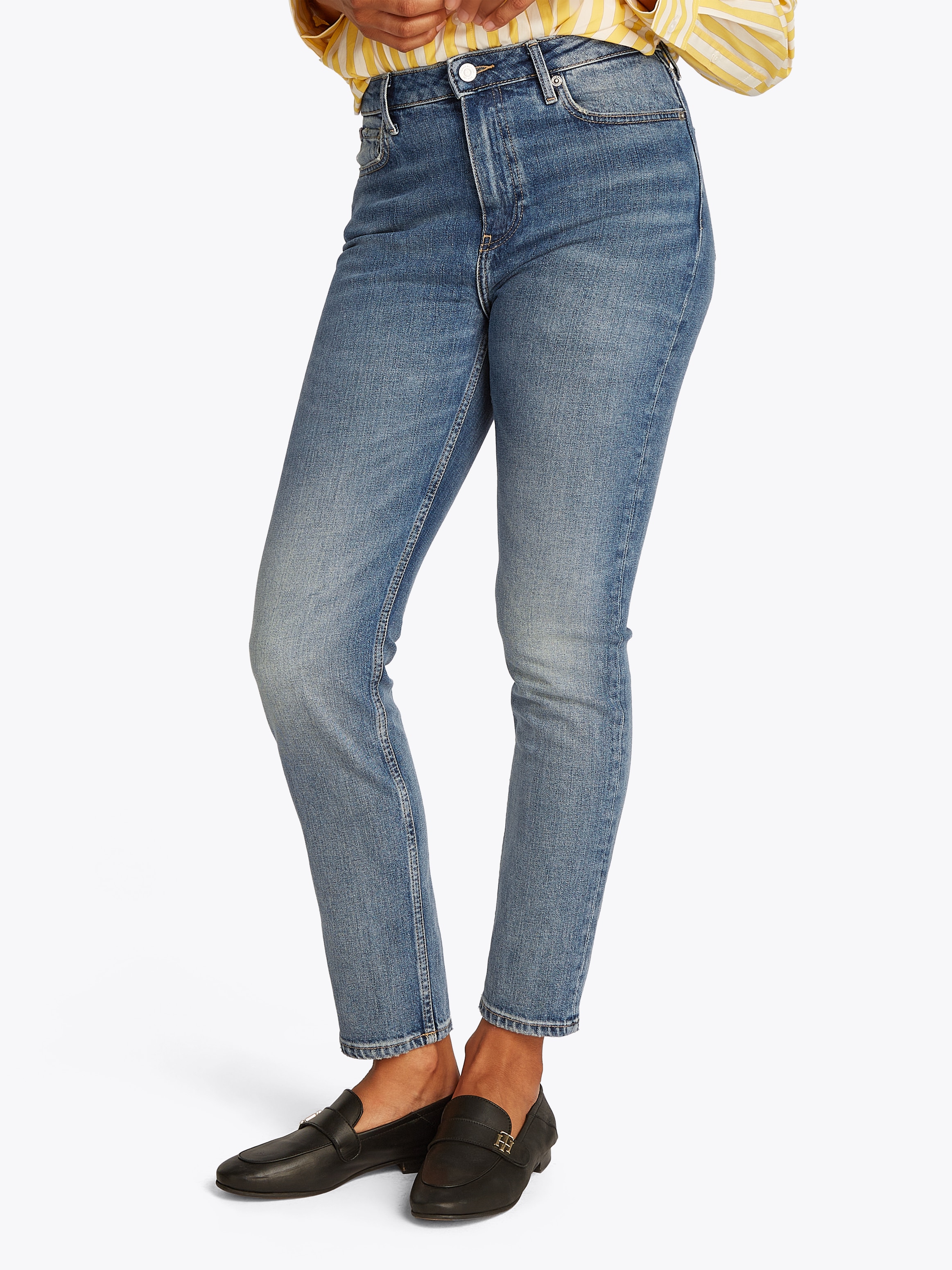 Tommy Hilfiger "Slim Cigarette High Waist" mit Logo-Badge, in blauer Waschu günstig online kaufen