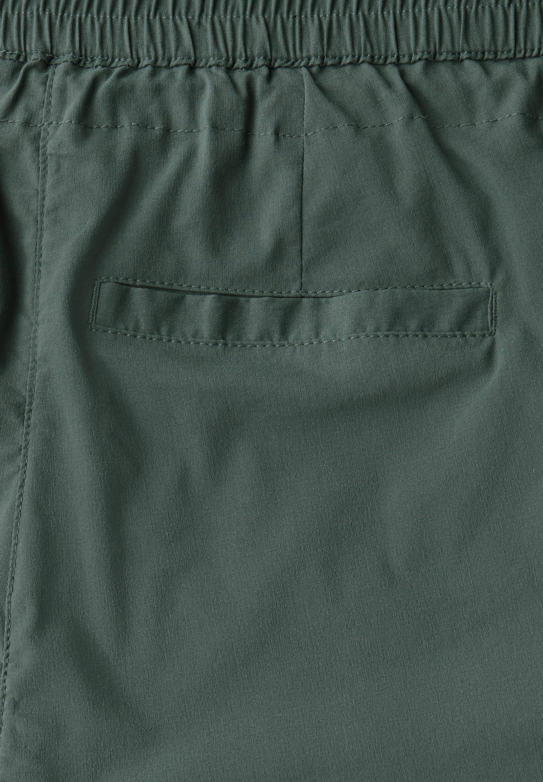 Cecil Shorts, Middle Waist
