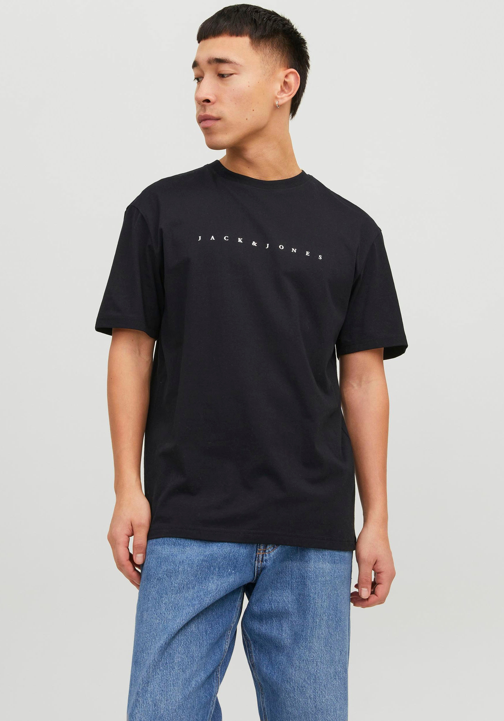 Jack & Jones Rundhalsshirt "JJESTAR JJ TEE SS NOOS", mit Logo Schriftzug günstig online kaufen