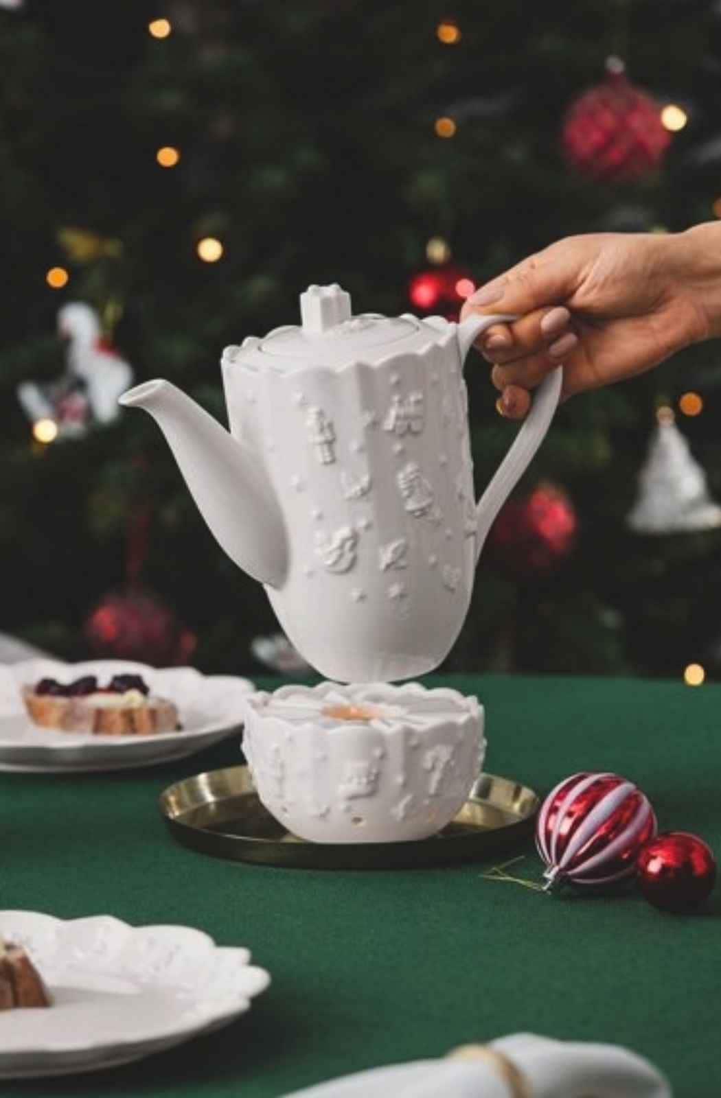 Villeroy & Boch Teekanne »Kaffeekanne mit Stövchen Toy's Delight Royal Classic 1,2 l weiß« 2 Stk. tlg. Spülmaschinenfest, Mikrowellensicher