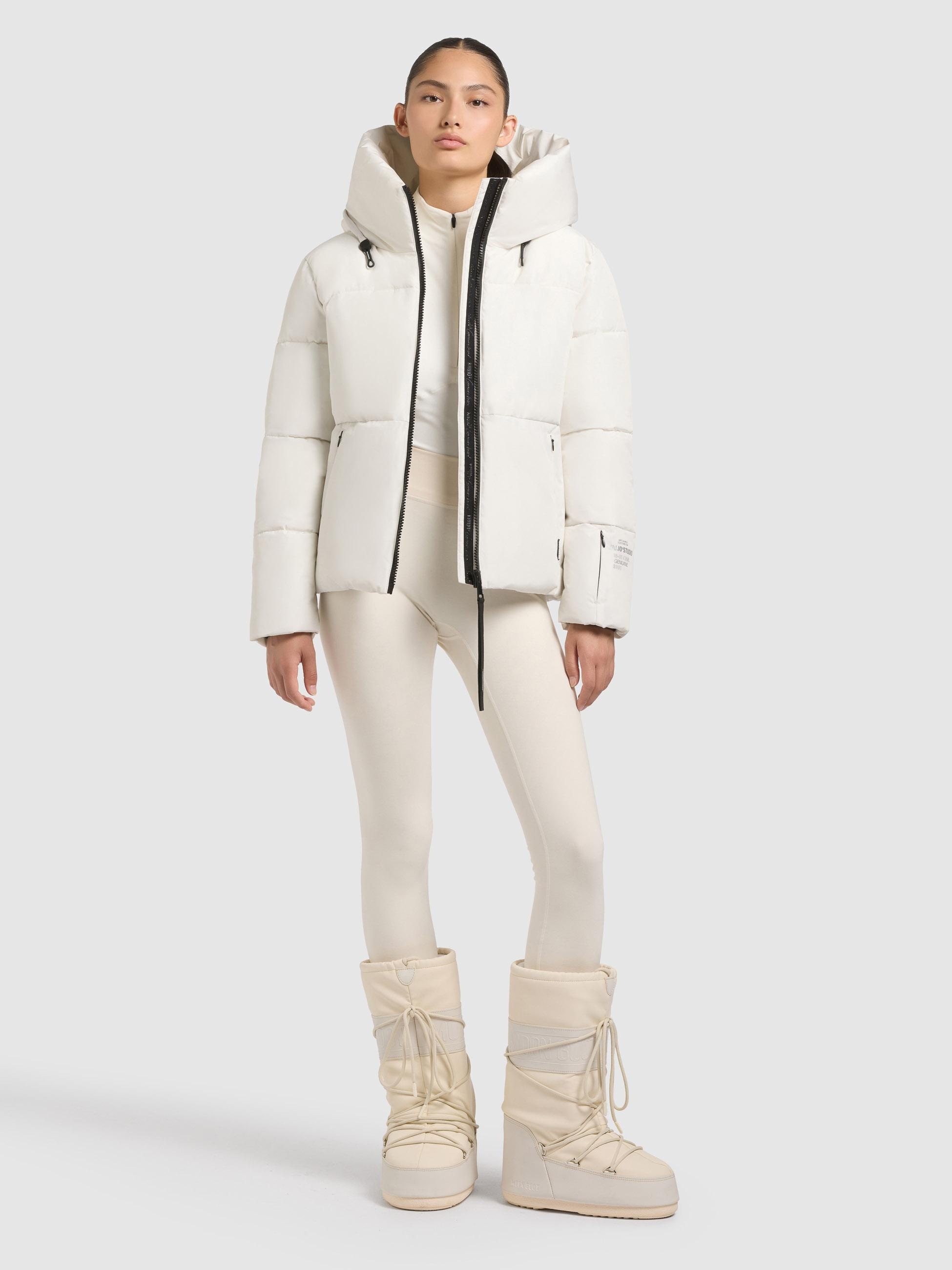 khujo Outdoorjacke »Audrey Matt«, mit Kapuze, Warme Winterjacke mit verstellbarer Kapuze