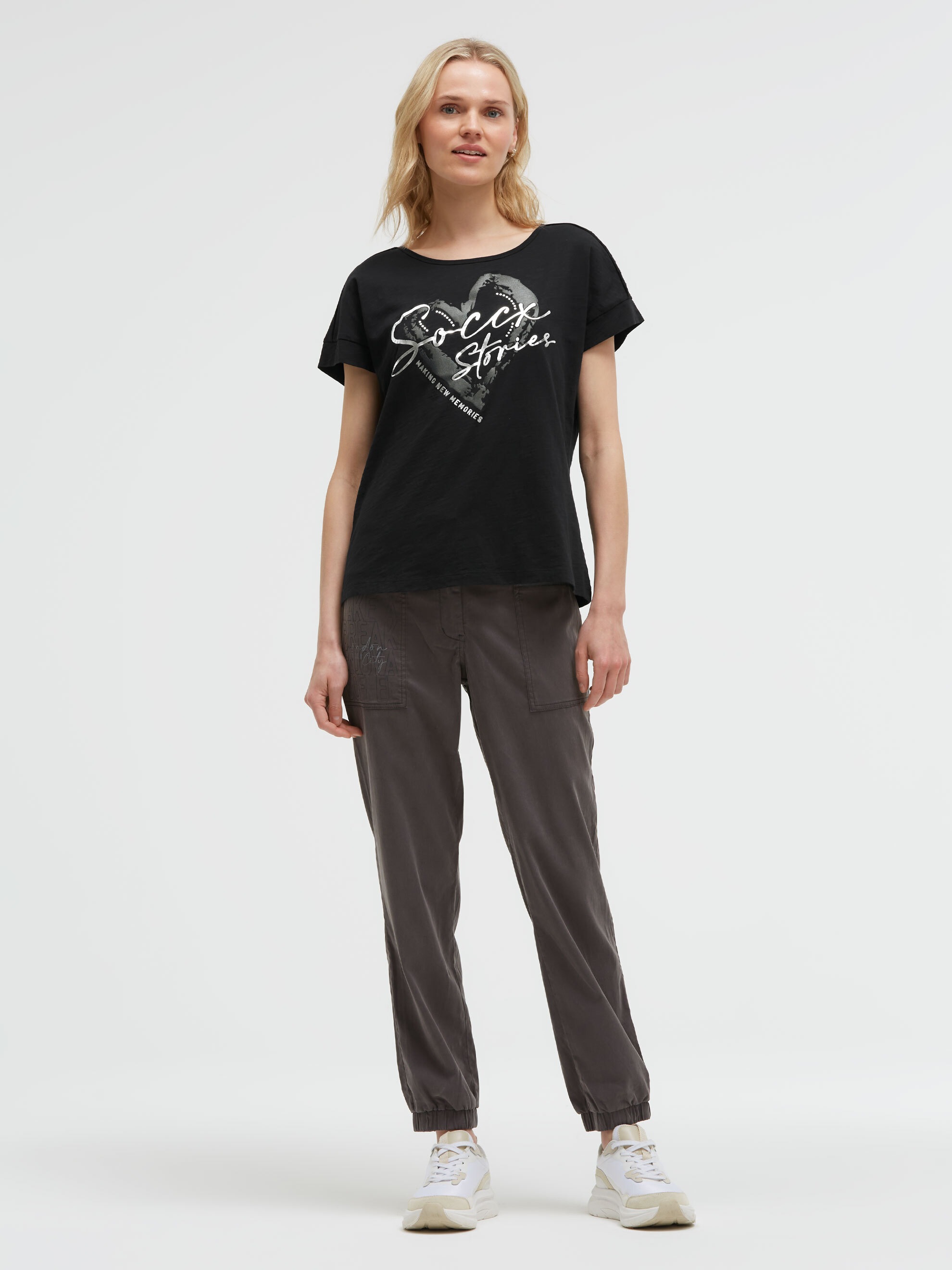 SOCCX Rundhalsshirt mit überschnittener Schulter
