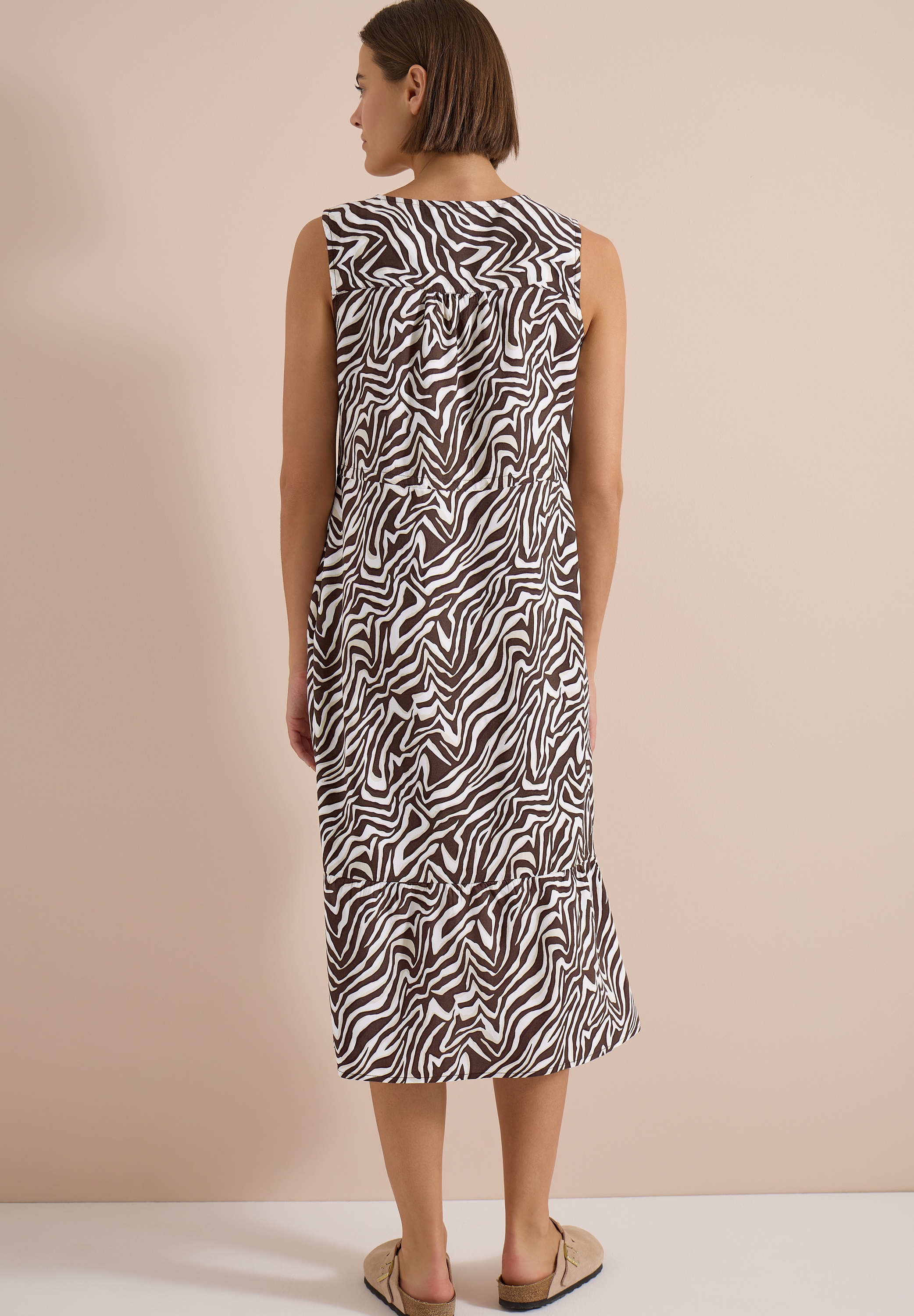 Cecil Midikleid V-Ausschnitt, abstrahierter Zebraprint, V-Ausschnitt, Sommerkleid