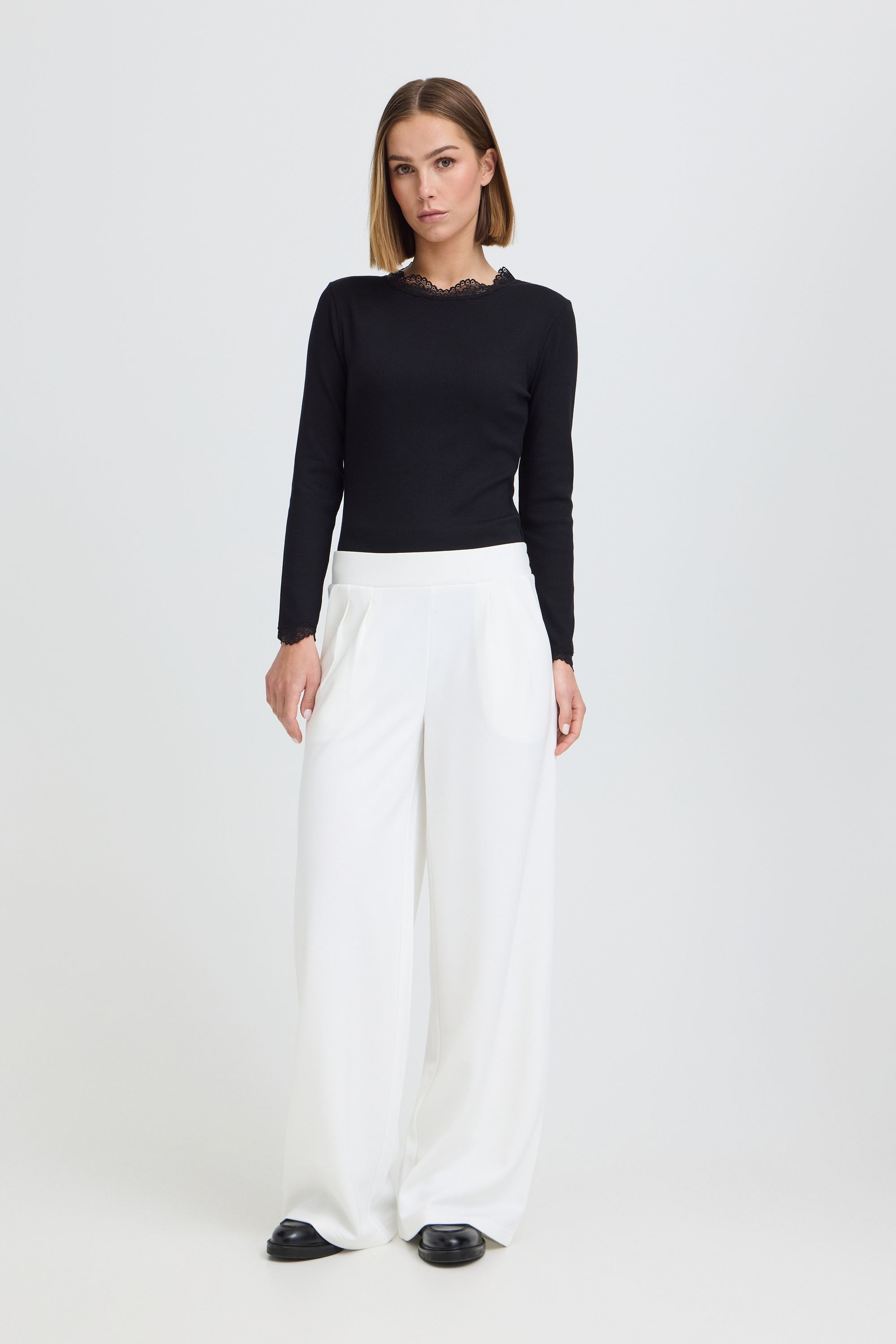 OXMO Sweatshirt »Langarmshirt OXNSuna Lace«

