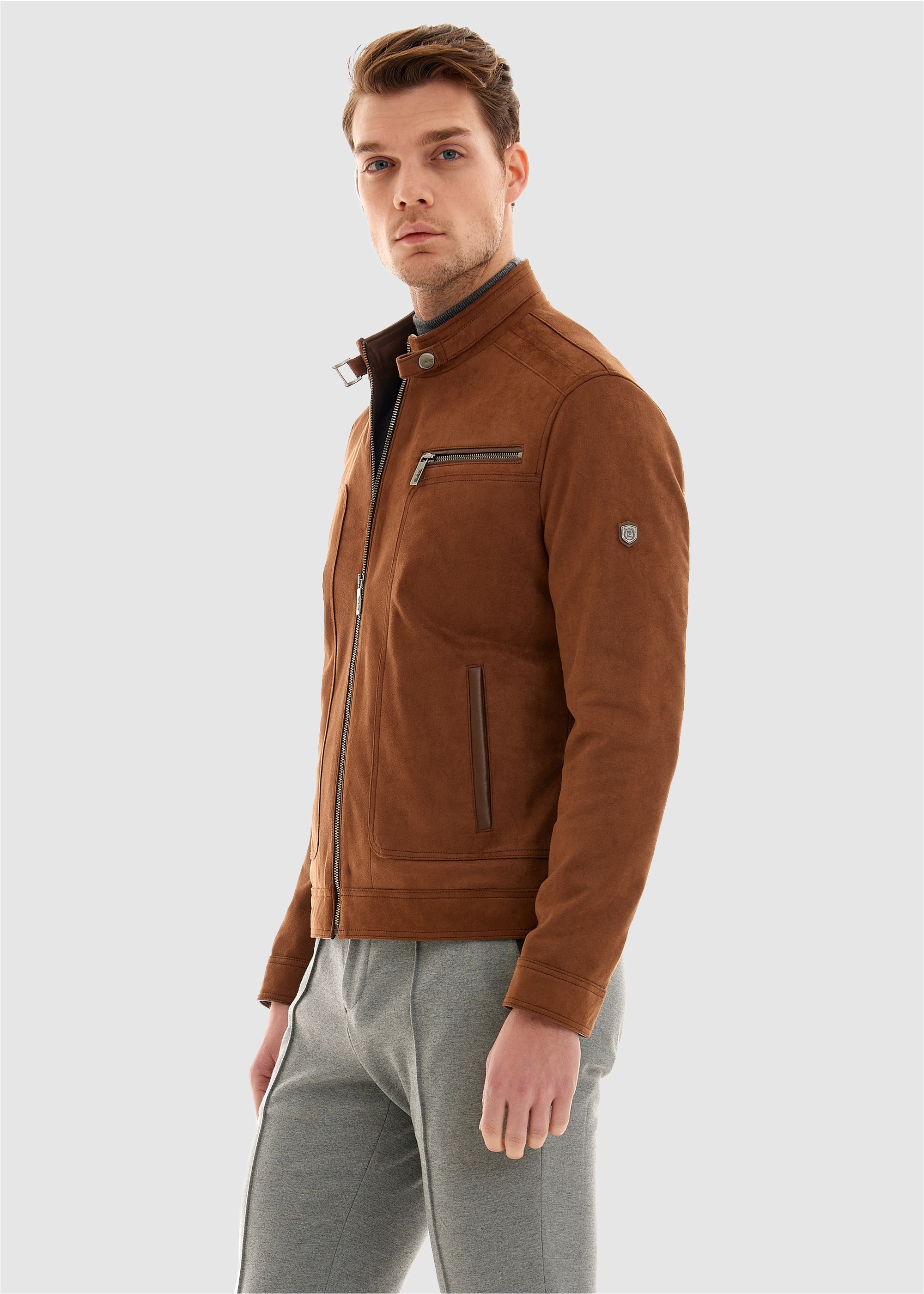 Pierre Cardin Lederimitatjacke, im modernen Stil