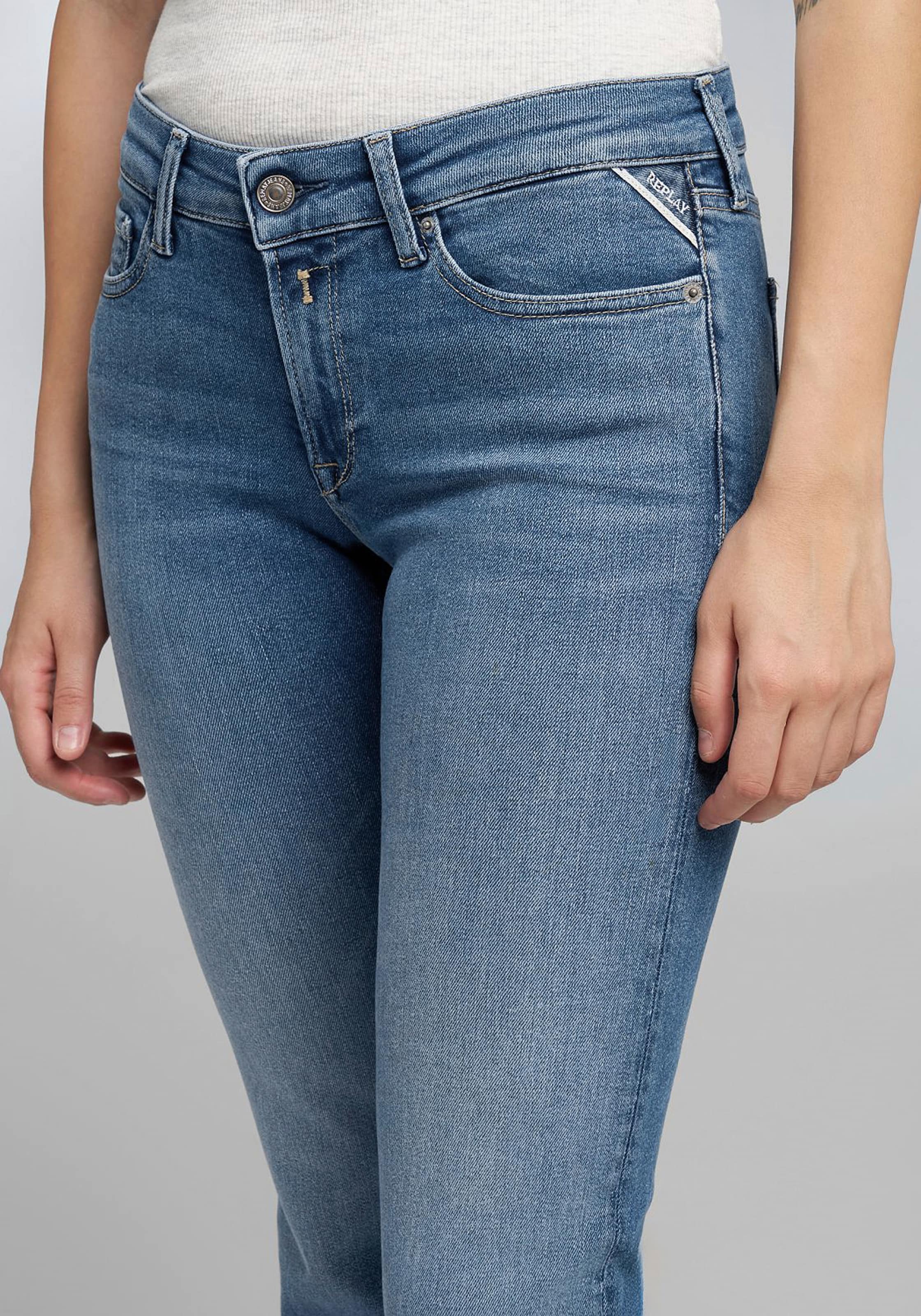 Replay Bootcut-Jeans »NEW LUZ« mit gesticktem R an der Gesäßtasche