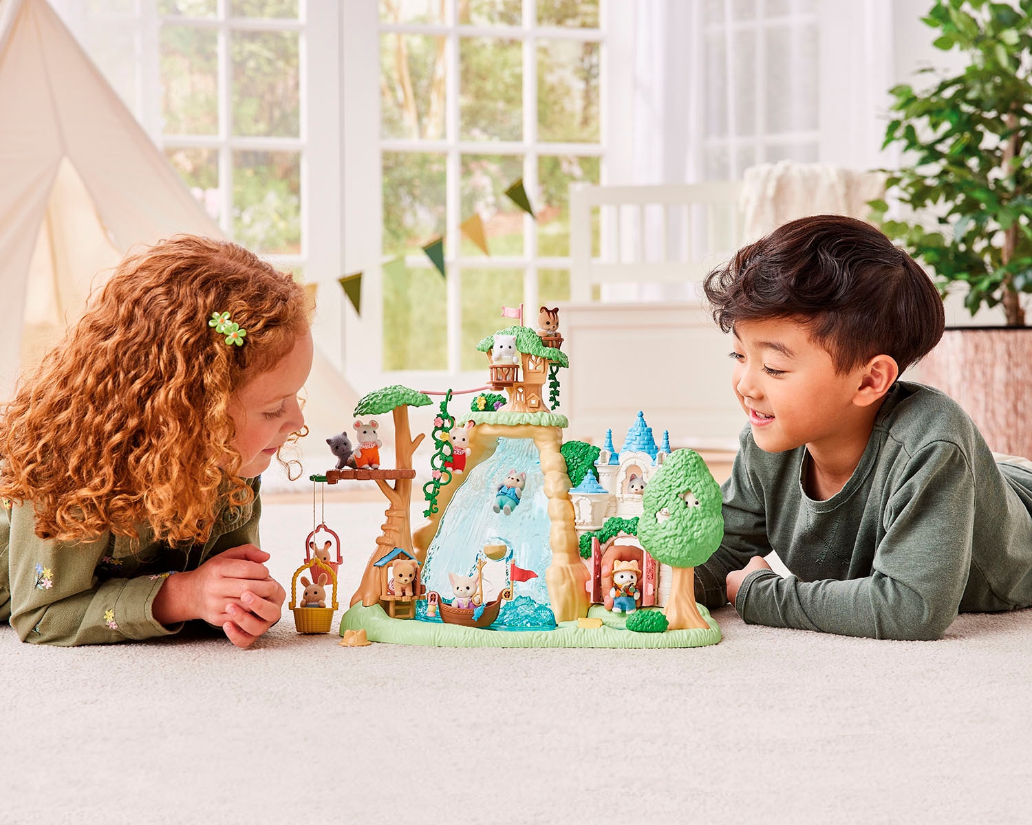 Sylvanian Families Spielwelt »Abenteuerspielplatz - Wasserfall (5762)«
