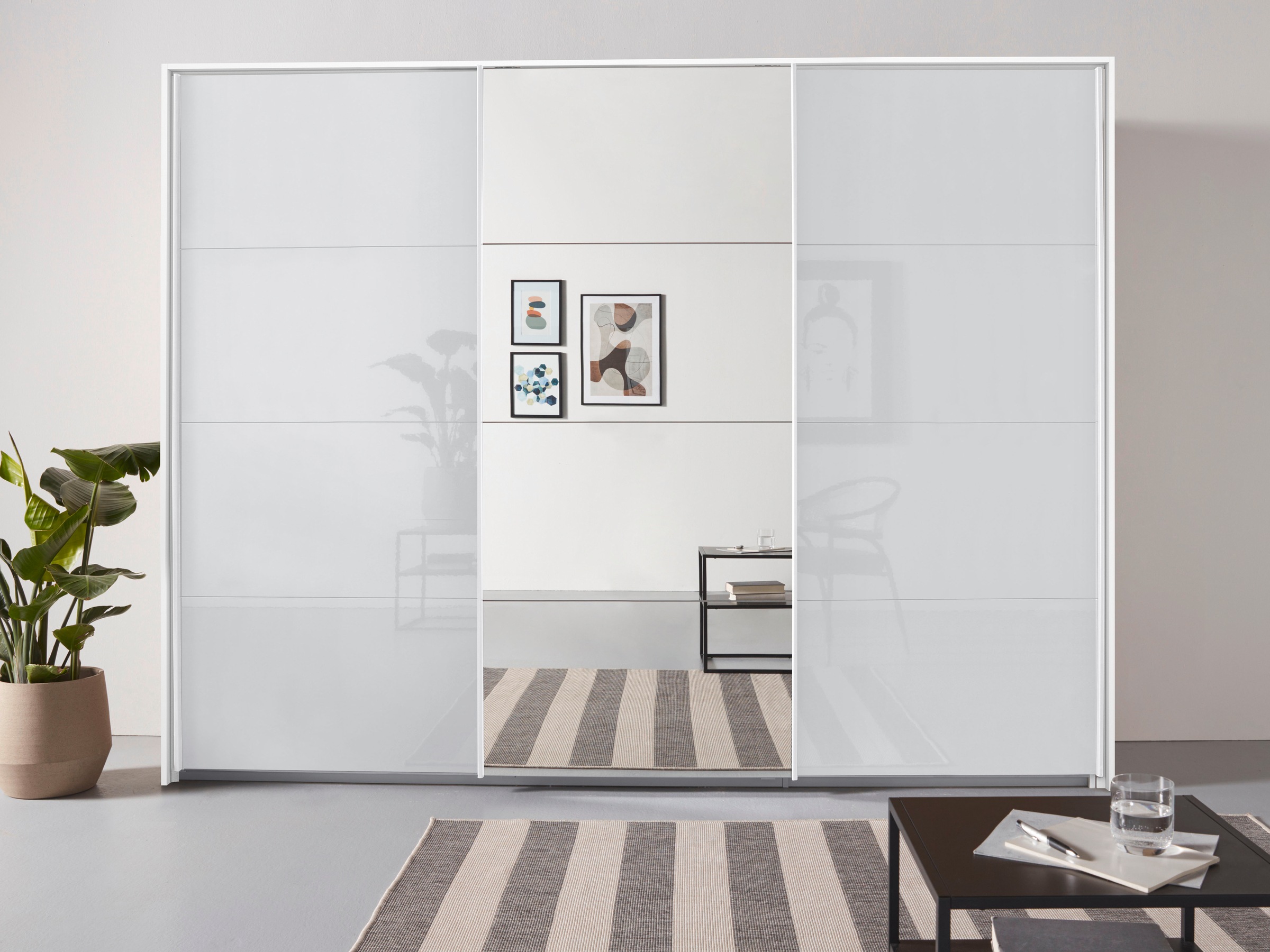 rauch Schwebetürenschrank »Oteli«, mit Mittelspiegel und Passepartout optional mit Beleuchtung