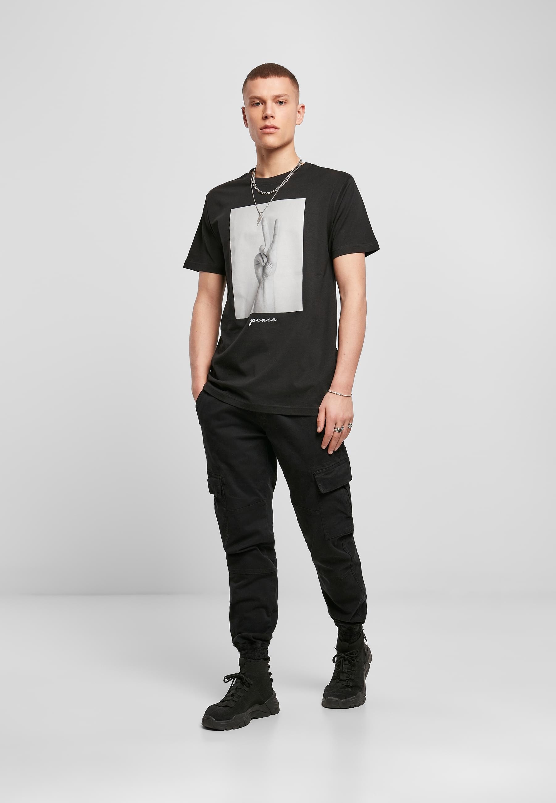 MisterTee T-Shirt »MisterTee Herren Peace Sign Tee«, (1 tlg.)