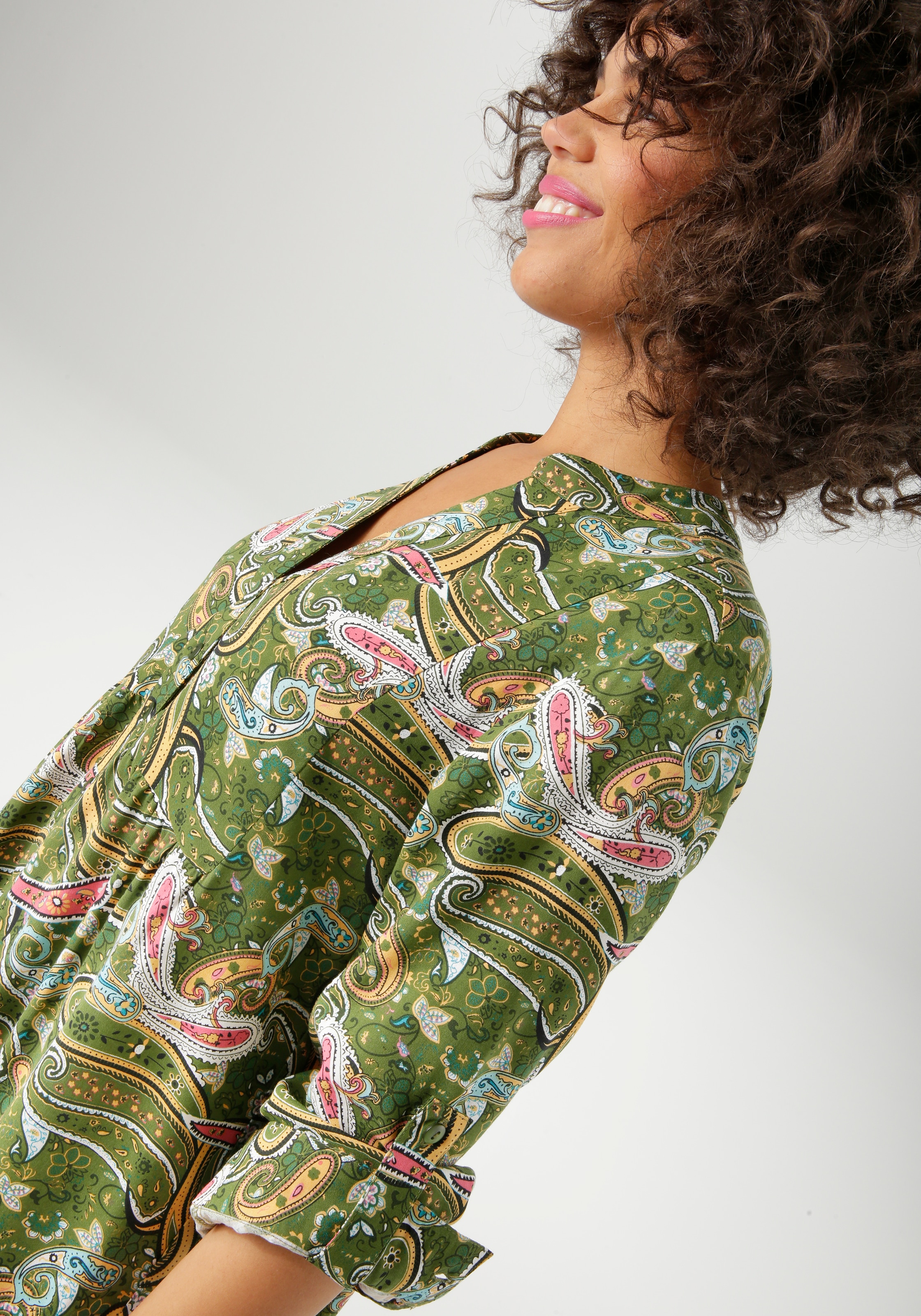 Aniston CASUAL Maxikleid, mit farbenfrohen Paisley-Muster bedruckt - NEUE KOLLEKTION