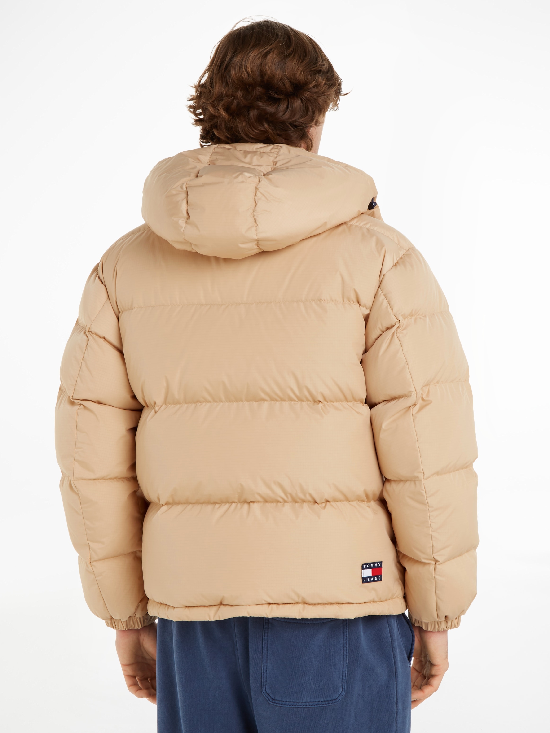 Tommy Jeans Steppjacke »TJM ALASKA PUFFER«, mit Kapuze, mit Markenlabel