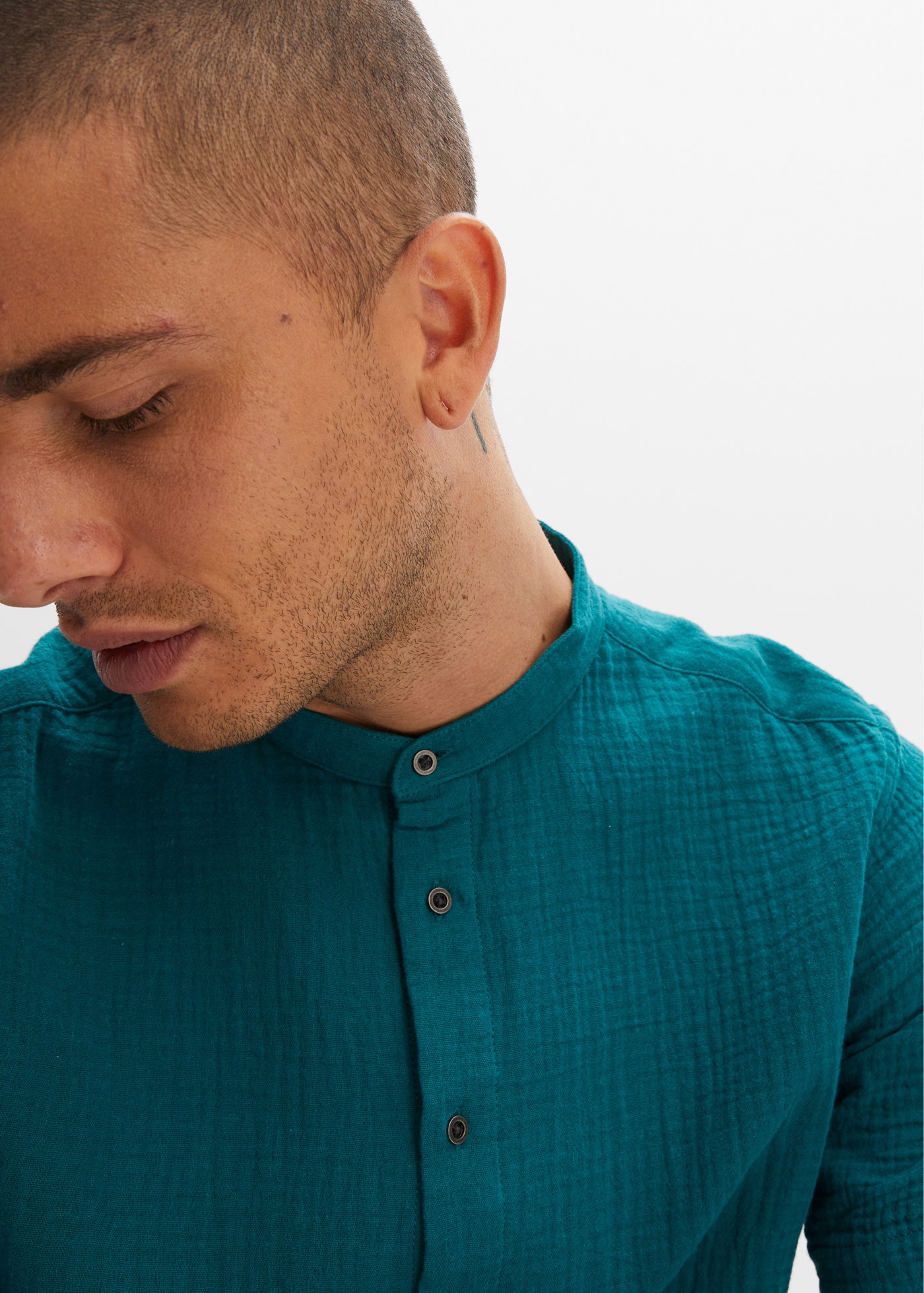 bonprix Kurzarmhemd Regular Fit, aus reiner Baumwolle, mit Stehkragen, mit kurzem Arm