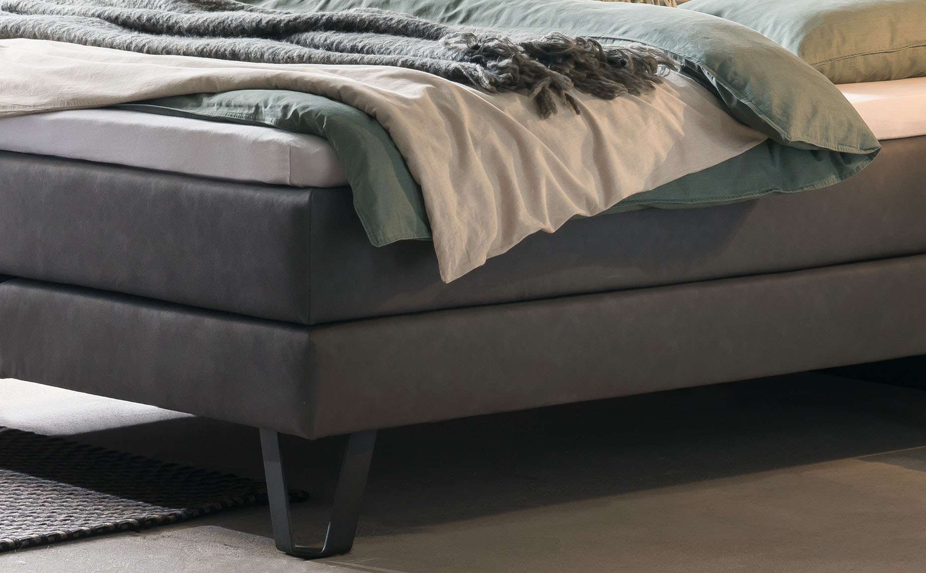 Thumbnail - HASENA Boxspringbett Oakland, Boxspringbett, Industrial Look, Kopfteil aus Wildeiche, Used-Look