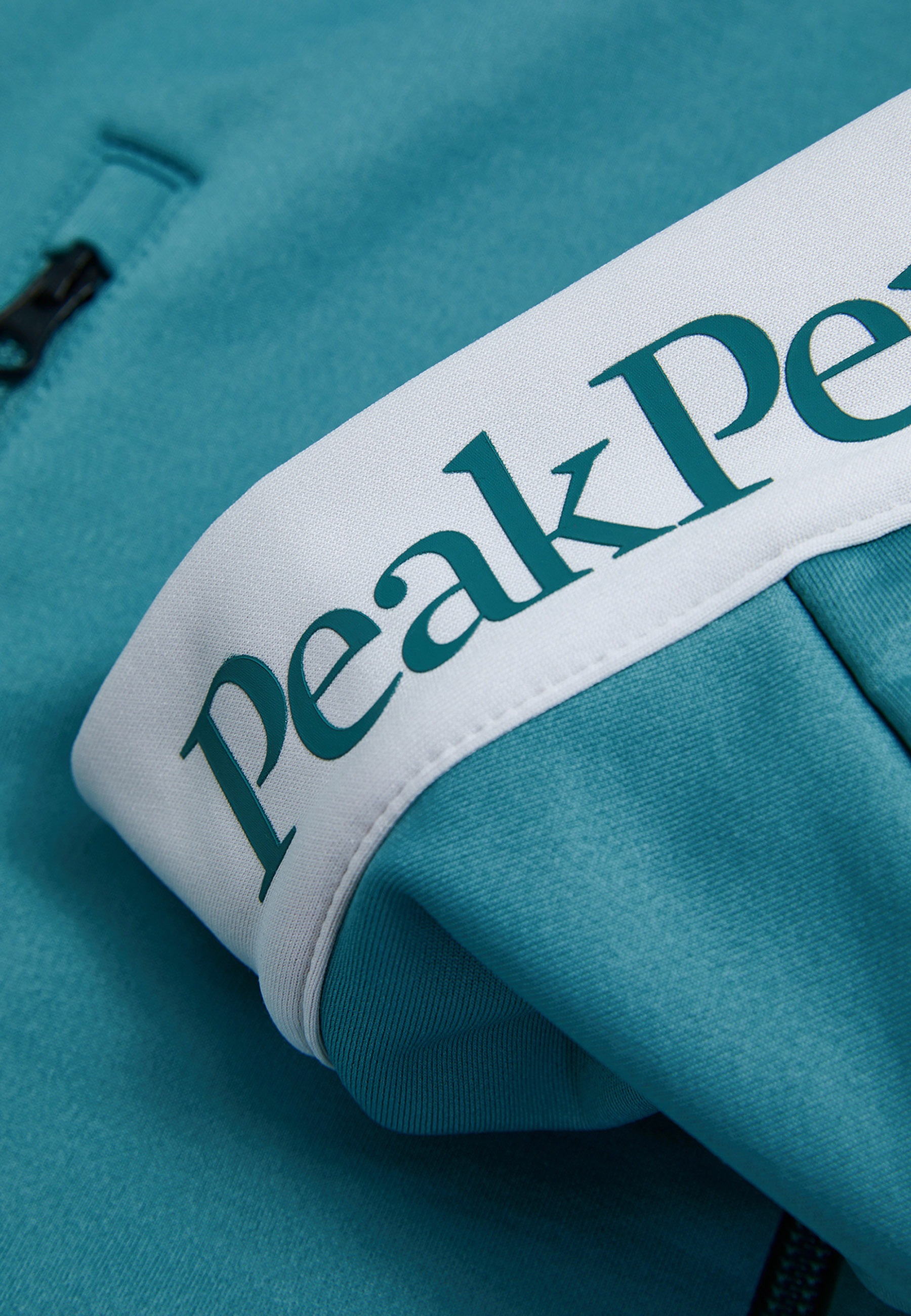 Peak Performance Fleecejacke »W Rider Essentials Midlayer Zip Hood« mit sportivem Design