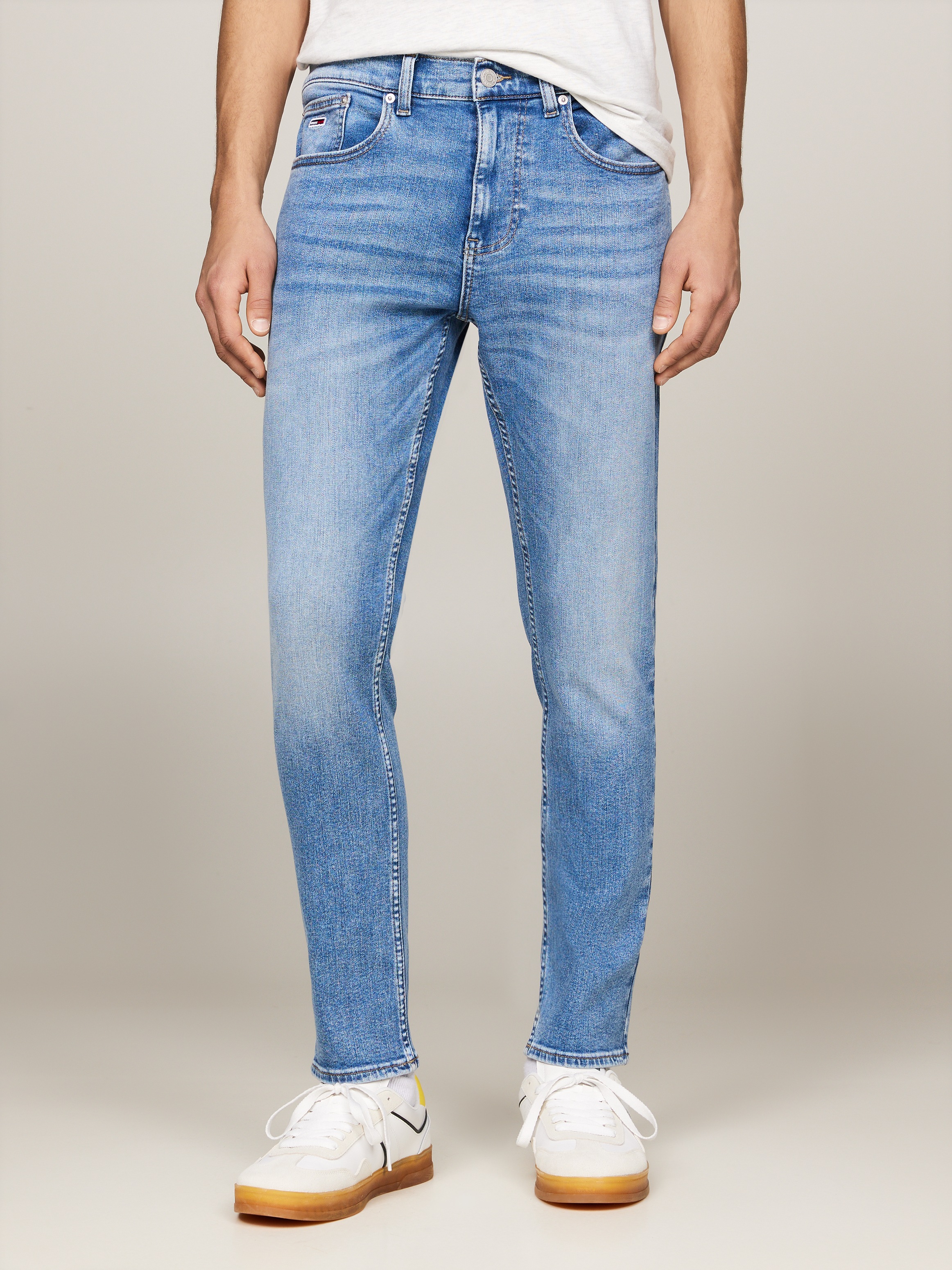 Tommy Jeans Slim-fit-Jeans "Austin Slim Tapered", zum Knöchel hin schmaler günstig online kaufen