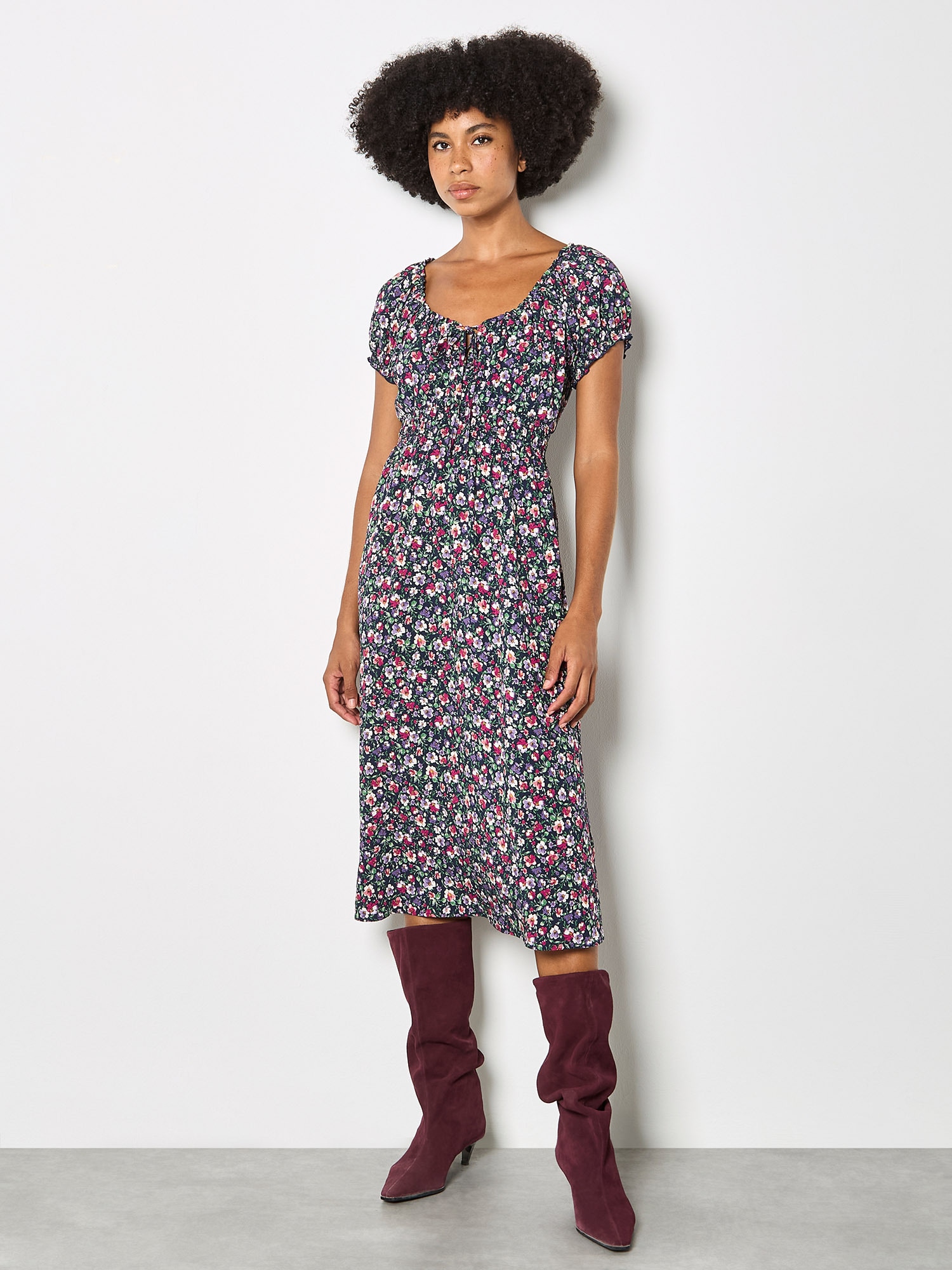Apricot Druckkleid "Midi-Kleid" mit zierlichem Blumenmuster