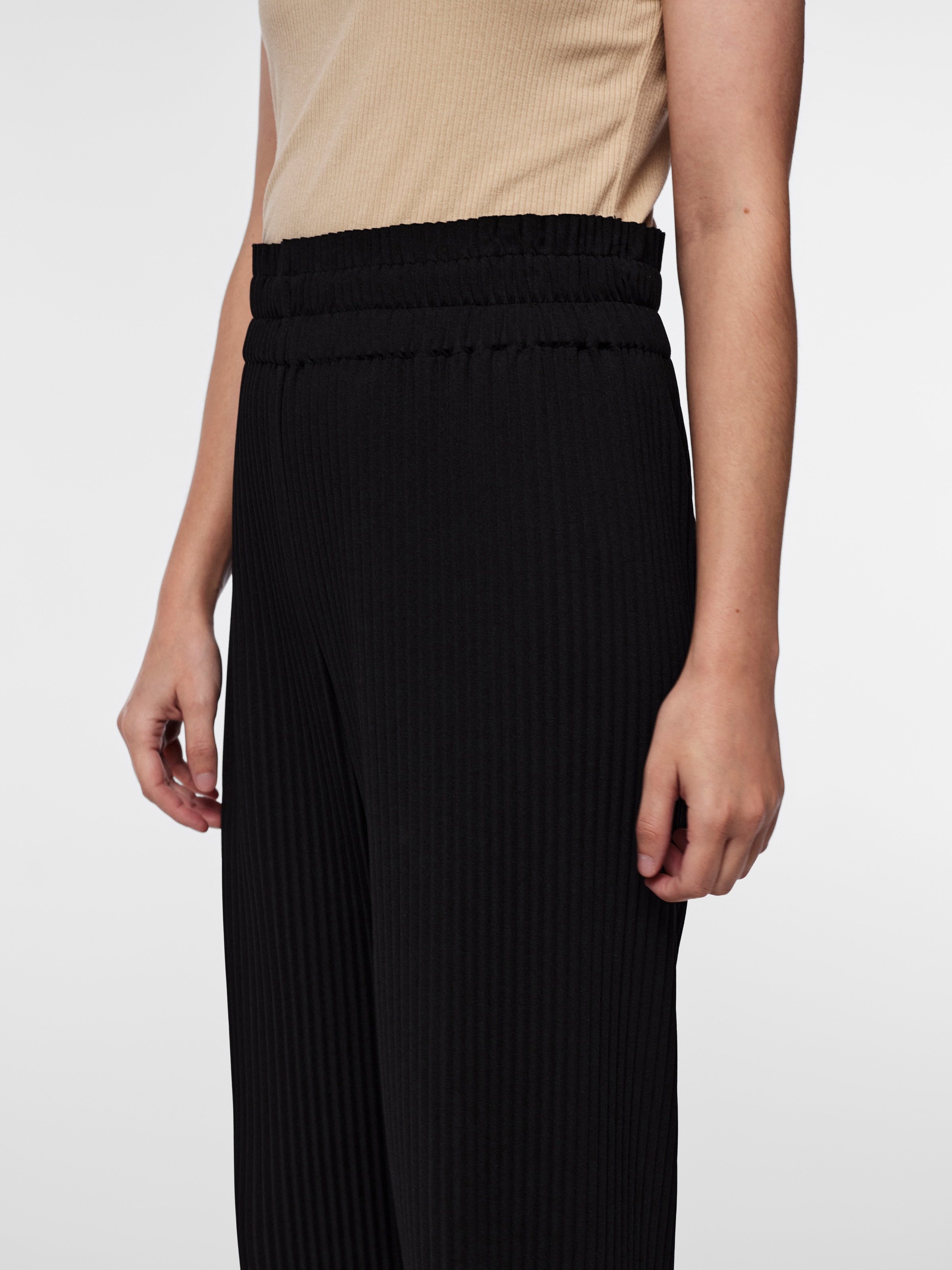 Y.A.S Schlupfhose "YASALISA HW PANT S. NOOS", Sommerhose, mit Plisseefalten günstig online kaufen