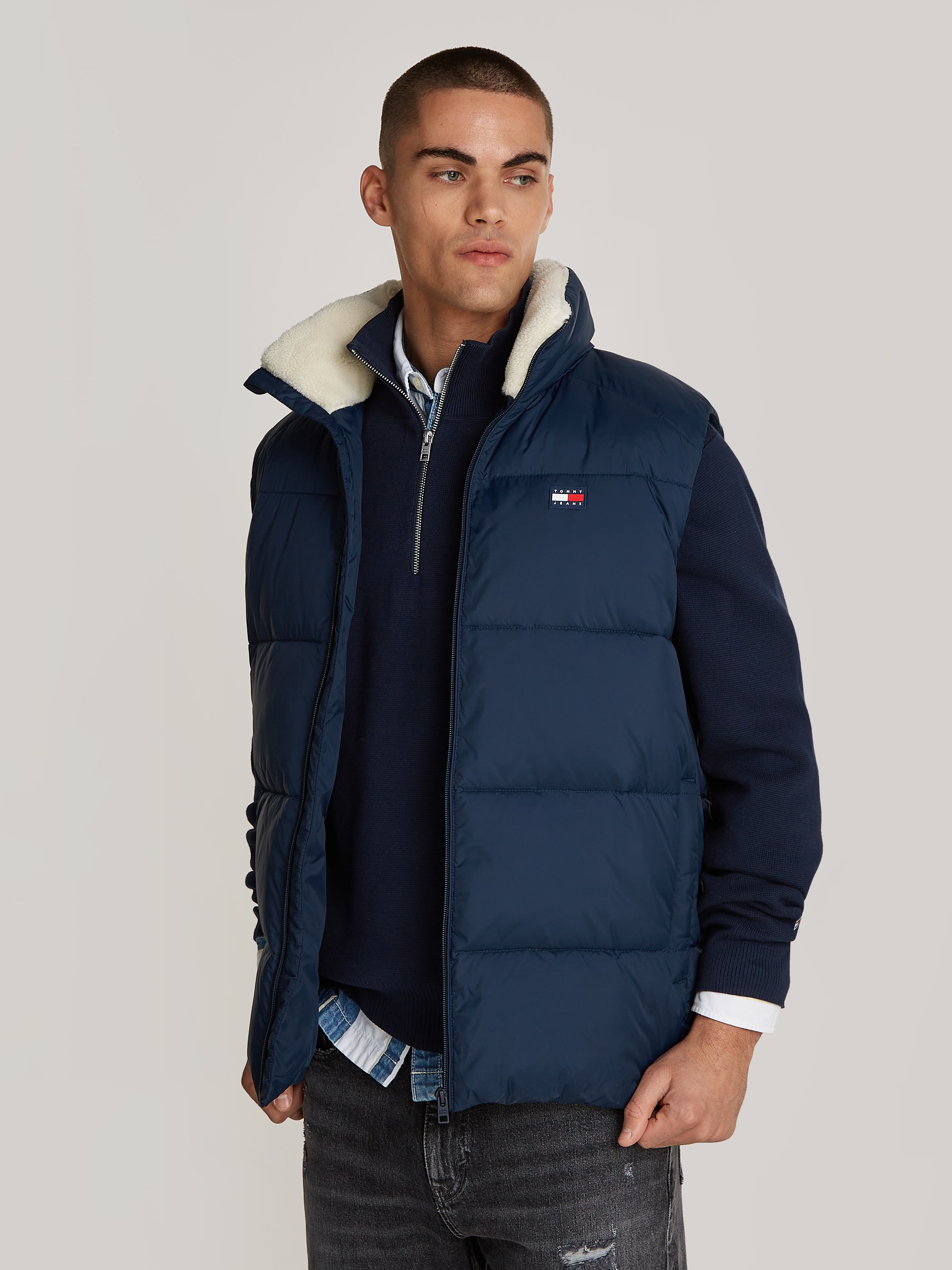 Steppweste »TJM POLY PUFFER VEST«, Kragen mit Fleece gefüttert, Markenlogo auf Brusthöhe