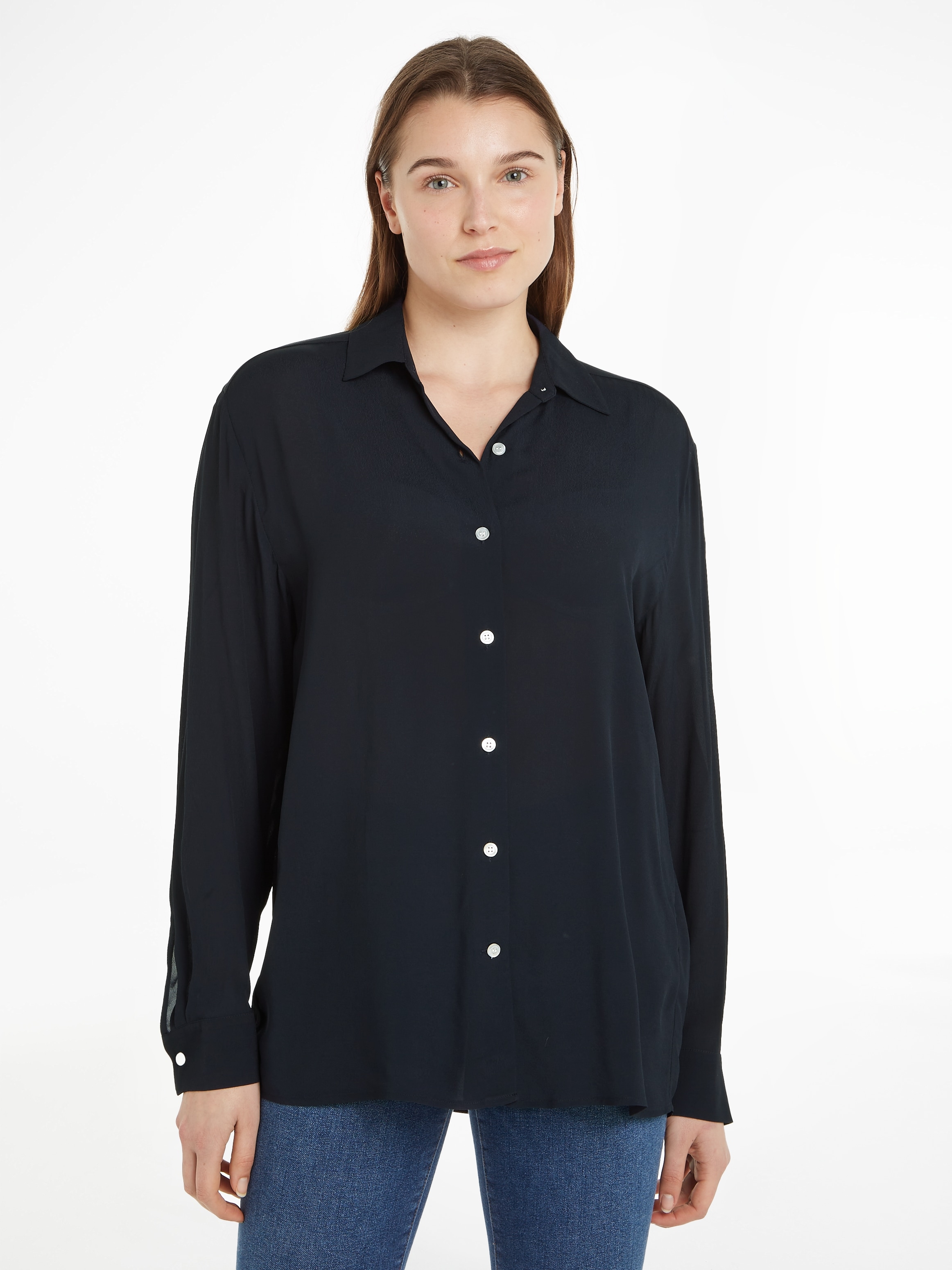 Hemdbluse »VISCOSE CREPE FLUID SHIRT LS«, mit kleinem Markenlabel auf dem Ärmelabschluss