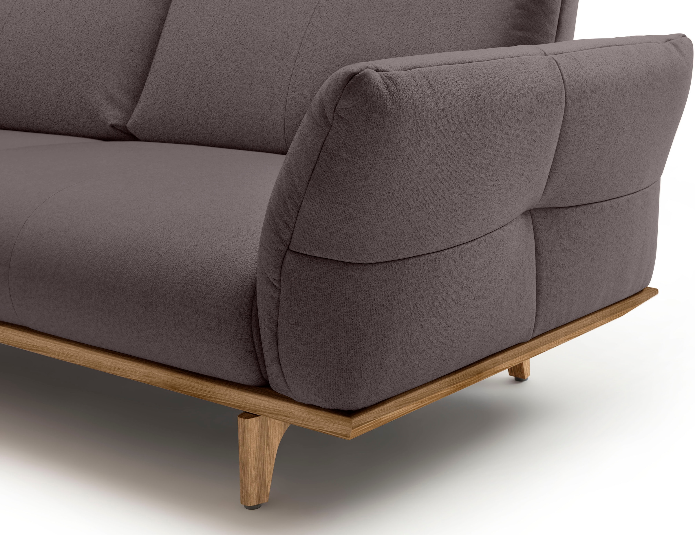 Creation BY ROLF BENZ 3,5-Sitzer »CR.460«, Sockel und Füße in Nussbaum, Breite 228 cm