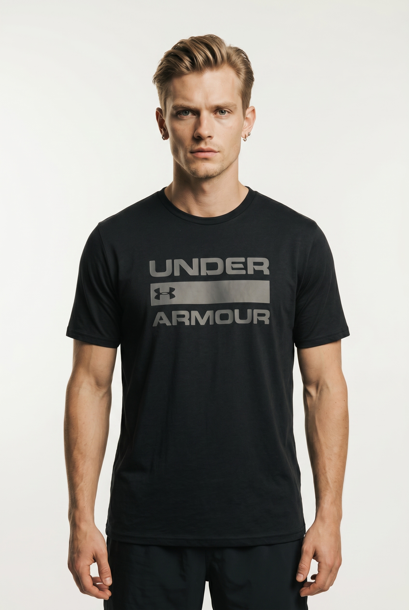 Under Armour 1100000002199 "UA TEAM ISSUE WORDMARK SS" leichtes Kurzarmdesign, mit Rundhalsausschnitt