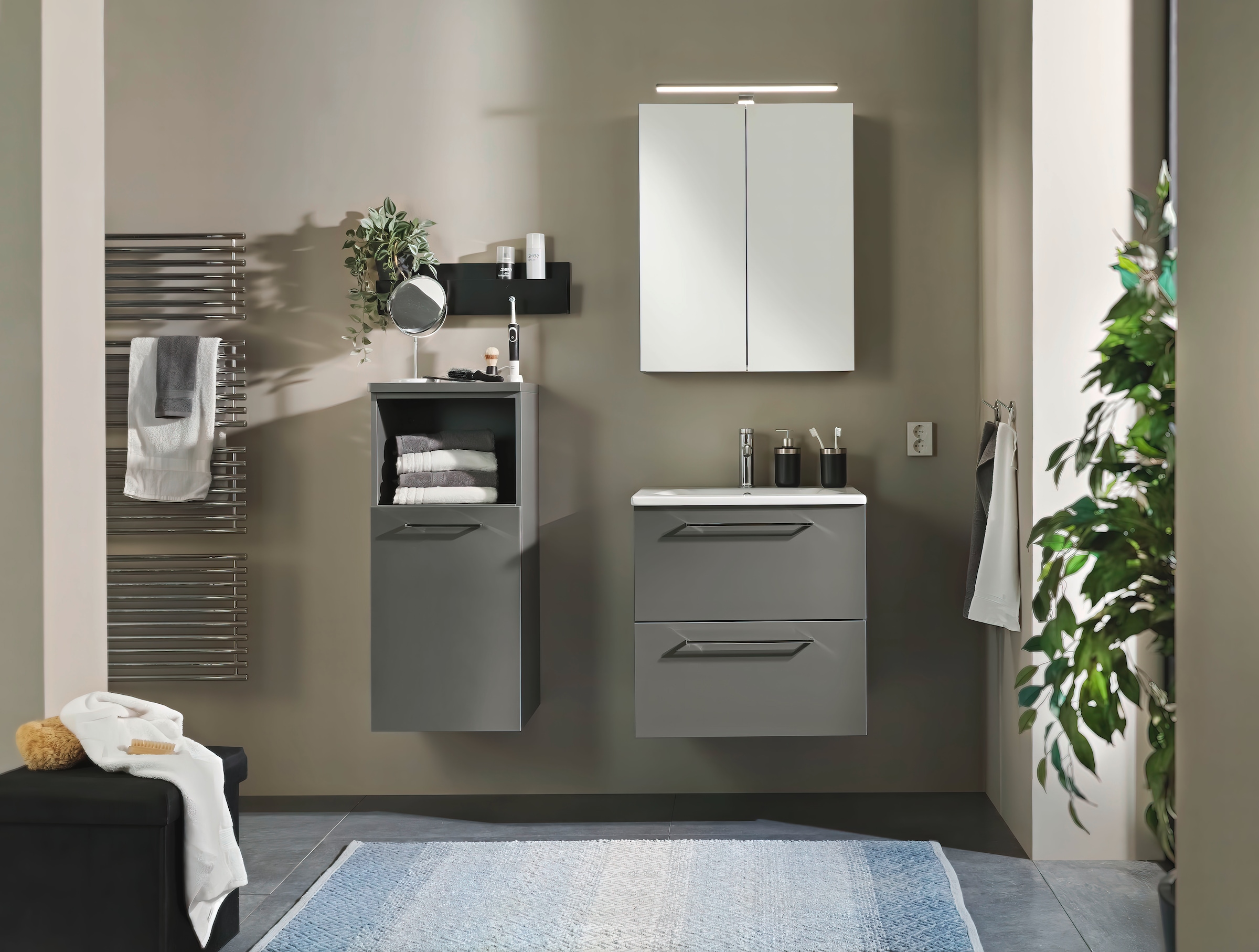 Nolte SPA Badmöbel-Set »Lux - Badmöbel-Set« Komplett-Set, Spiegelschrank, Keramikbecken, Waschtisch 2 Auszüge, LED, erw., li/re, 3 Stk. tlg.