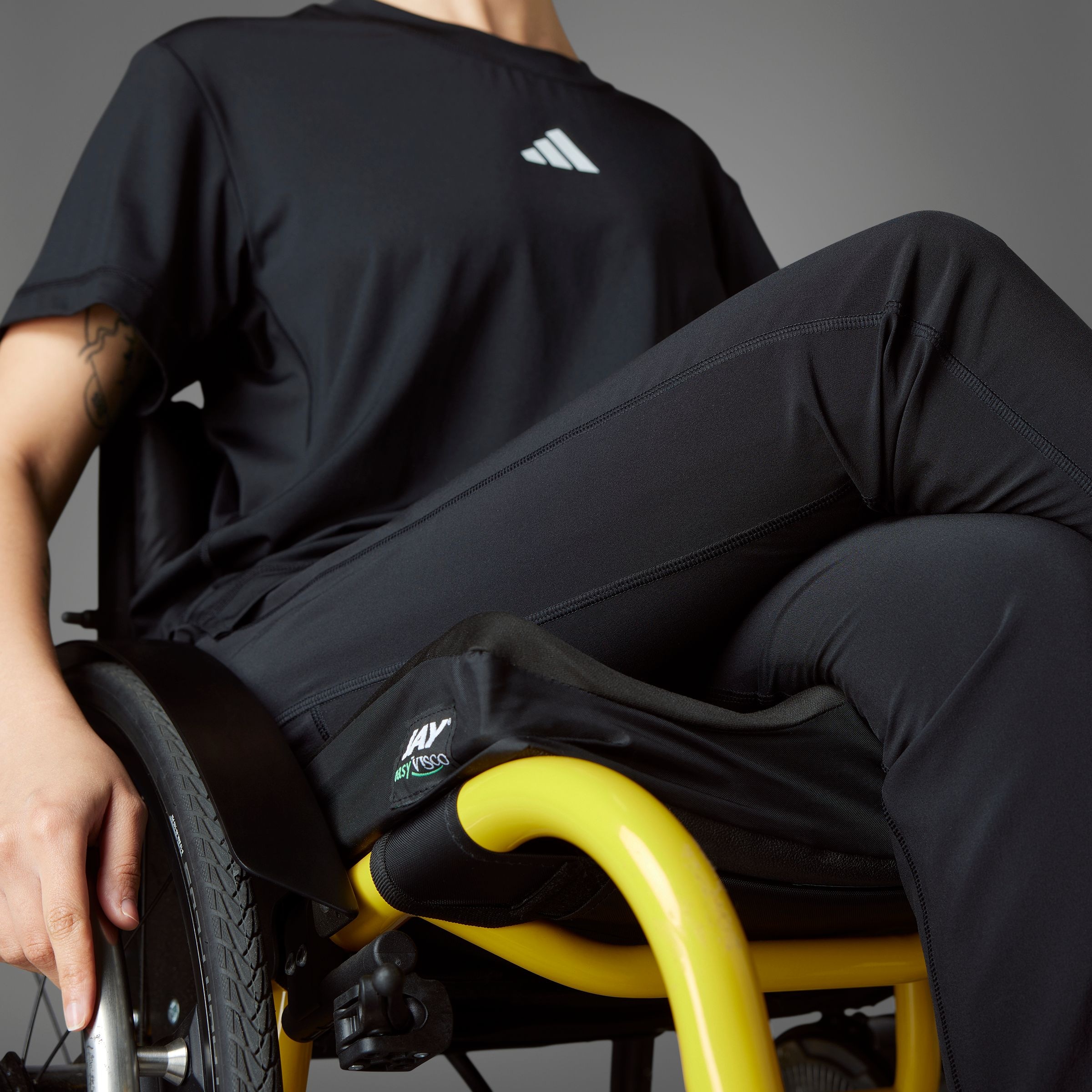 adidas Performance Sporthose »WTR ADAPT PANT«, (1 tlg.), Trainingshose für Rollstuhlsportler_innen