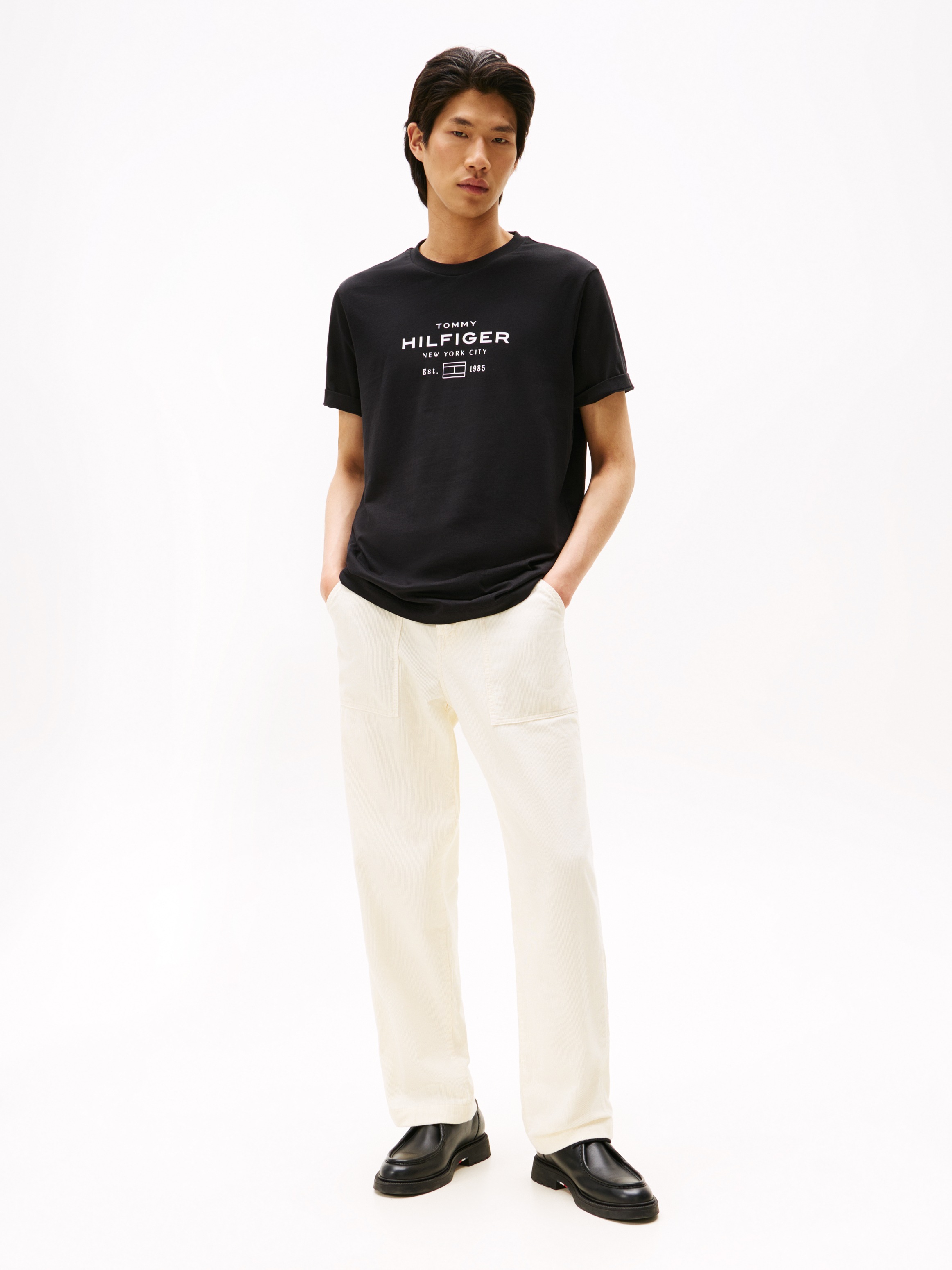 Tommy Hilfiger T-Shirt »HILFIGER STACK GRAPHIC TEE«, Regular fit mit Rundhalsausschnitt