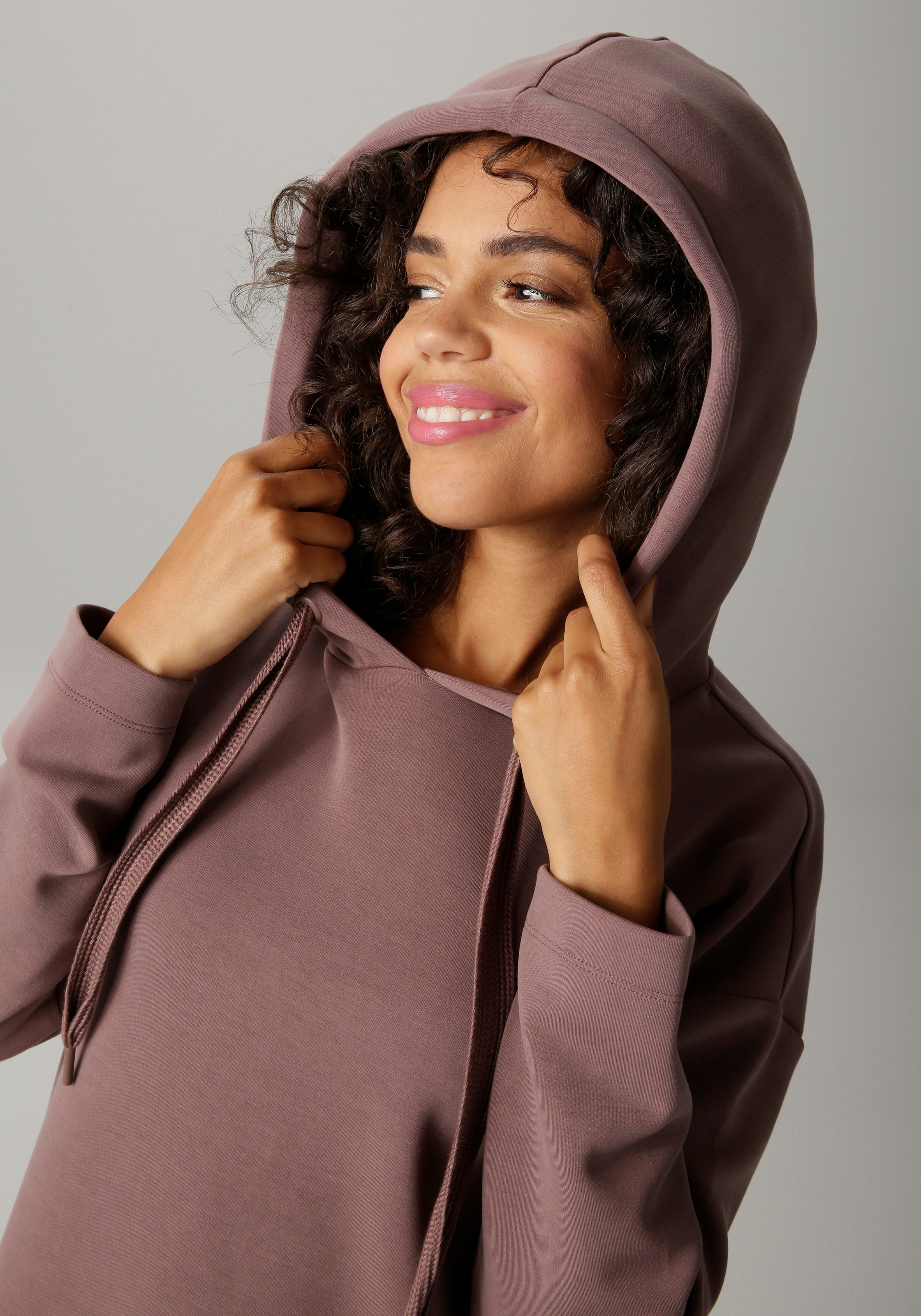 Aniston CASUAL Sweatshirt, mit Bindeband an der Kapuze - NEUE KOLLEKTION