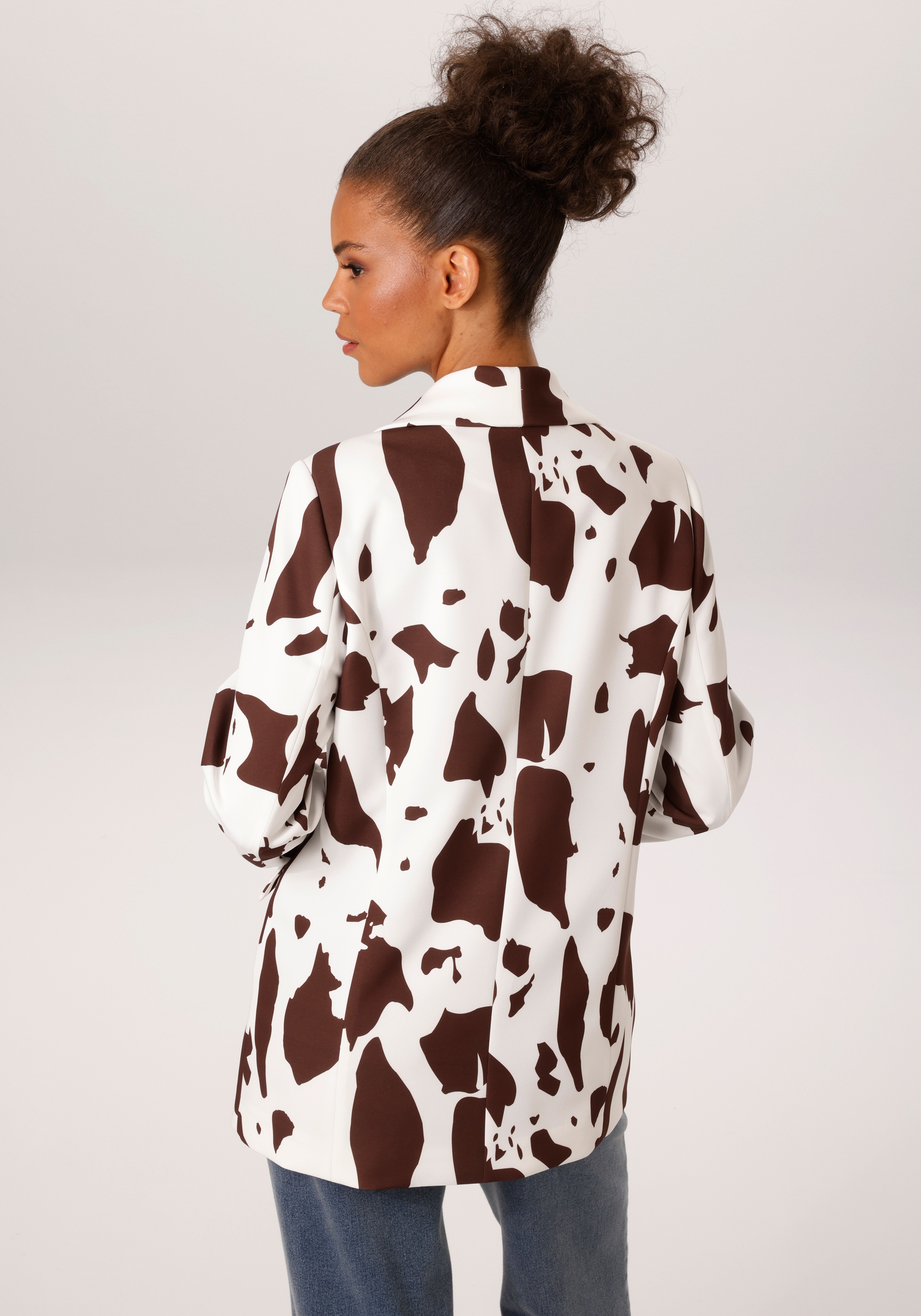 Aniston CASUAL Longblazer mit topaktuellen Kuh-Flecken -jedes Teil ein Unik günstig online kaufen