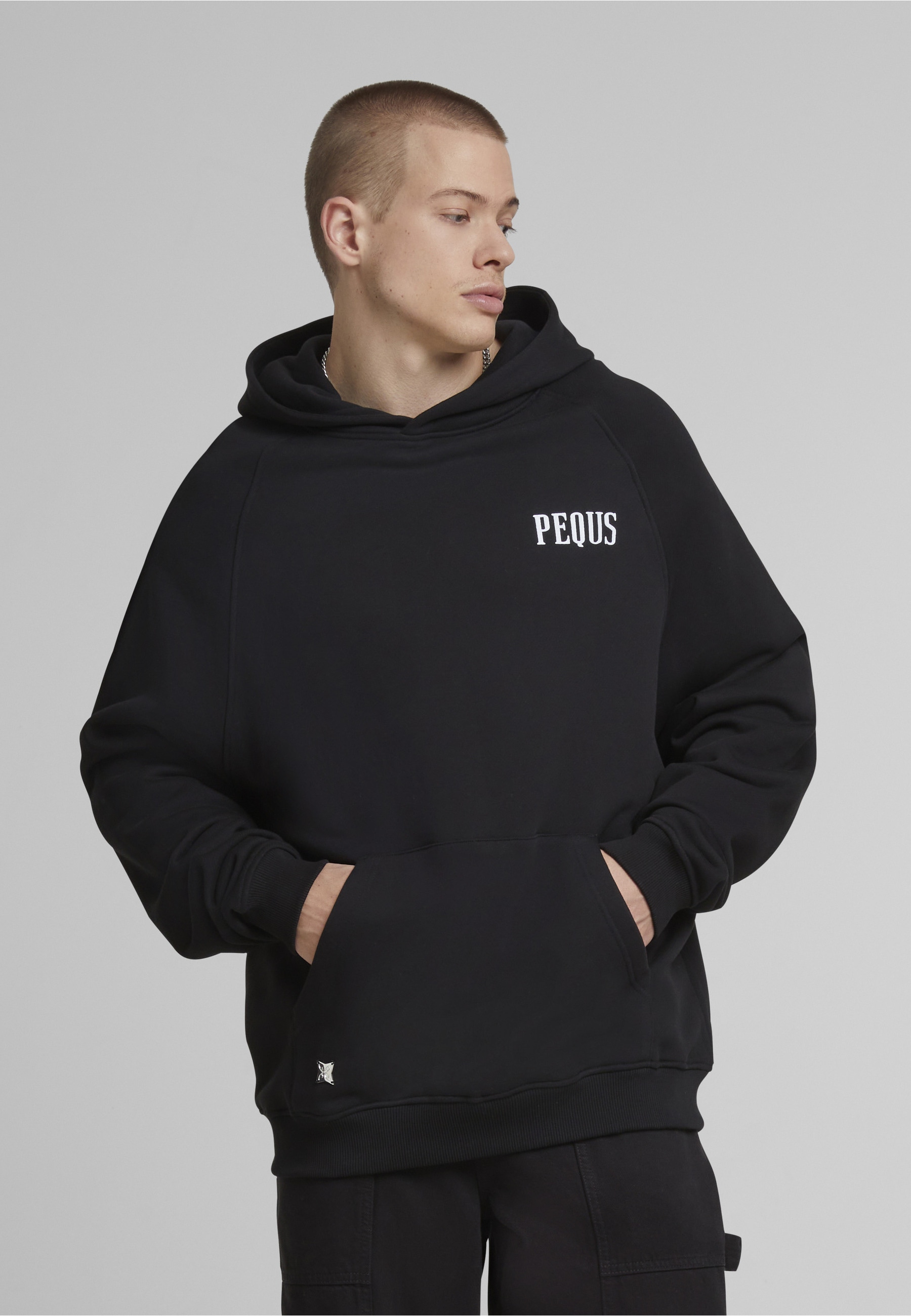 PEQUS Kapuzenpullover »PEQUS PEQUS Back Logo Hoodie« 1 Stk.