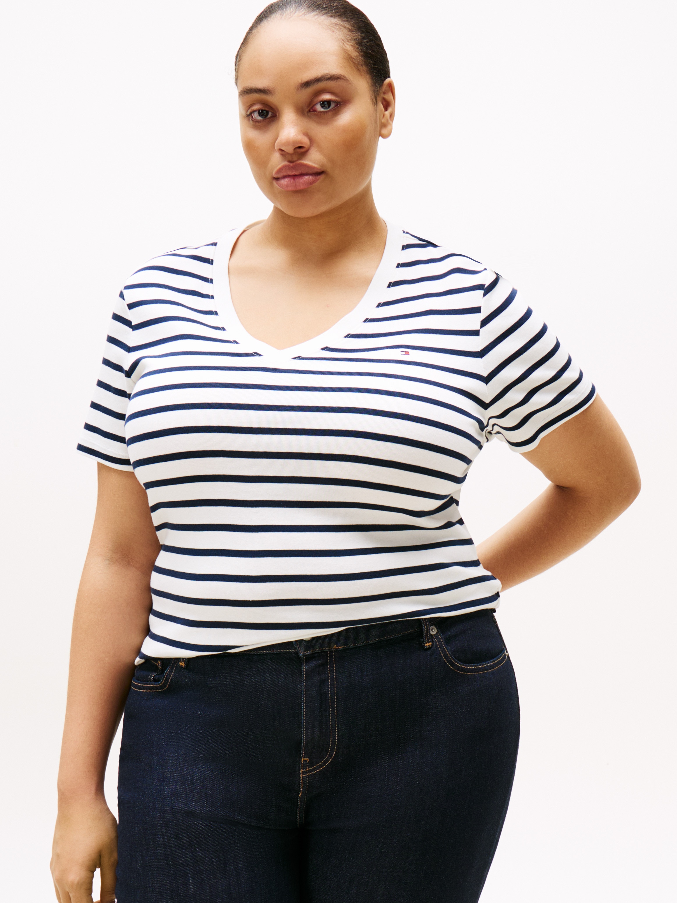 Tommy Hilfiger Curve V-Shirt "CRV SLIM CODY V-NK SS" in großen Größen, Baum günstig online kaufen