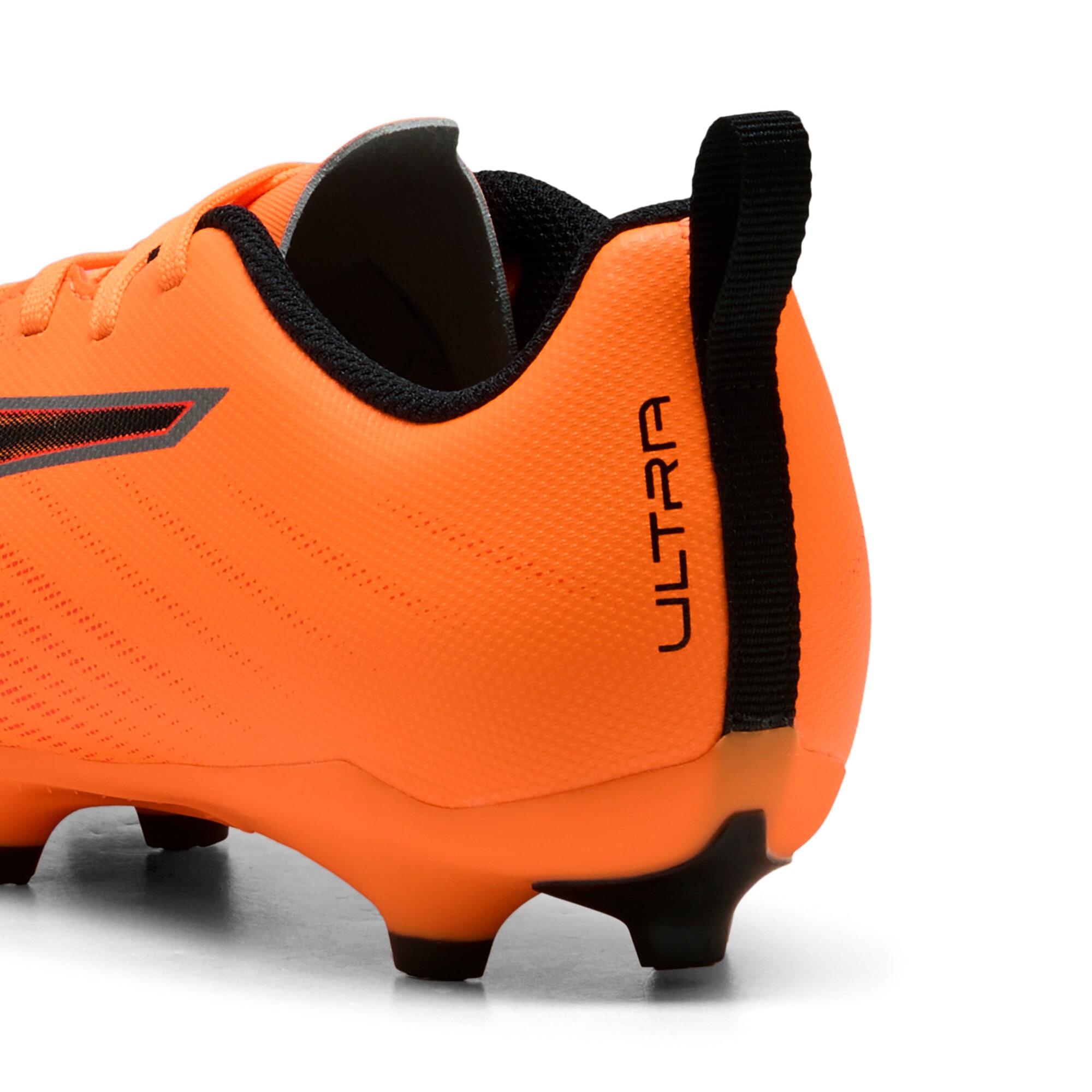 PUMA Fußballschuh »ULTRA 6 PLAY FG/AG JR«  für Rasen- und Kunstrasenplätze, für Jugendliche